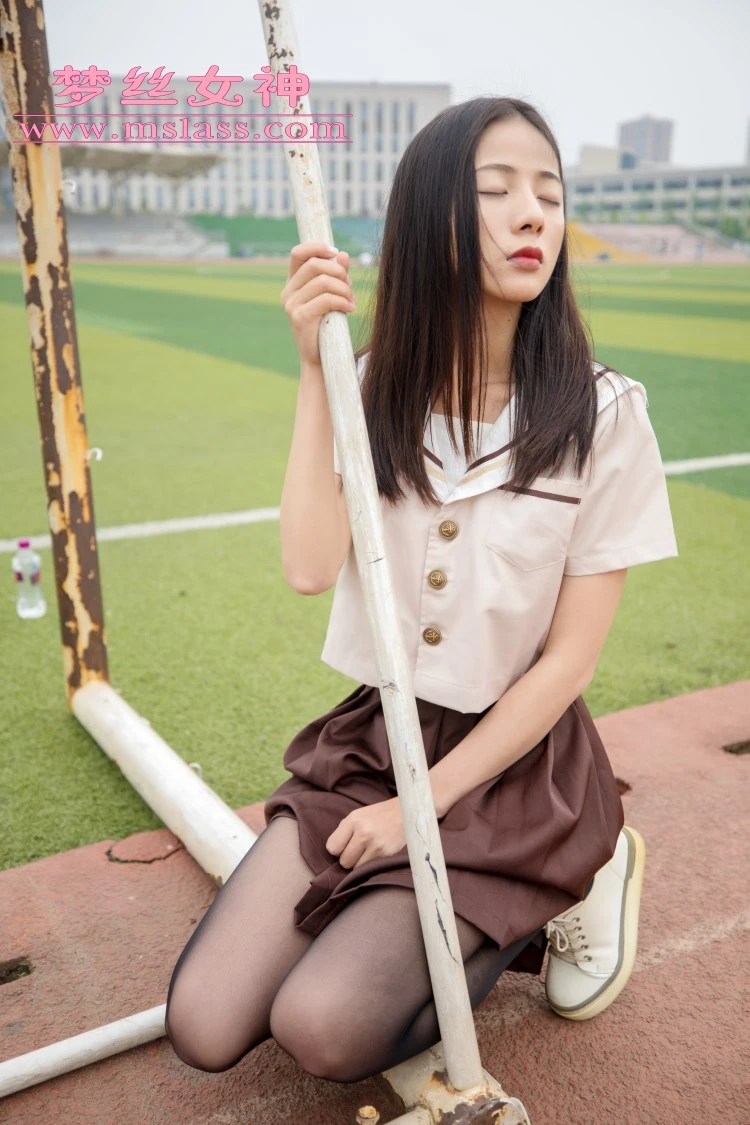 [MSLASS梦丝女神]2019.05.02 学苑的JK黑丝袜 雪馨 [79+1P/451M]
