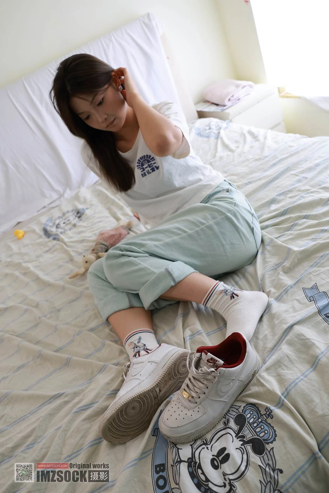 [MZSOCK]爱镁足 NO.335 粟子[111P/1V/2.22GB]