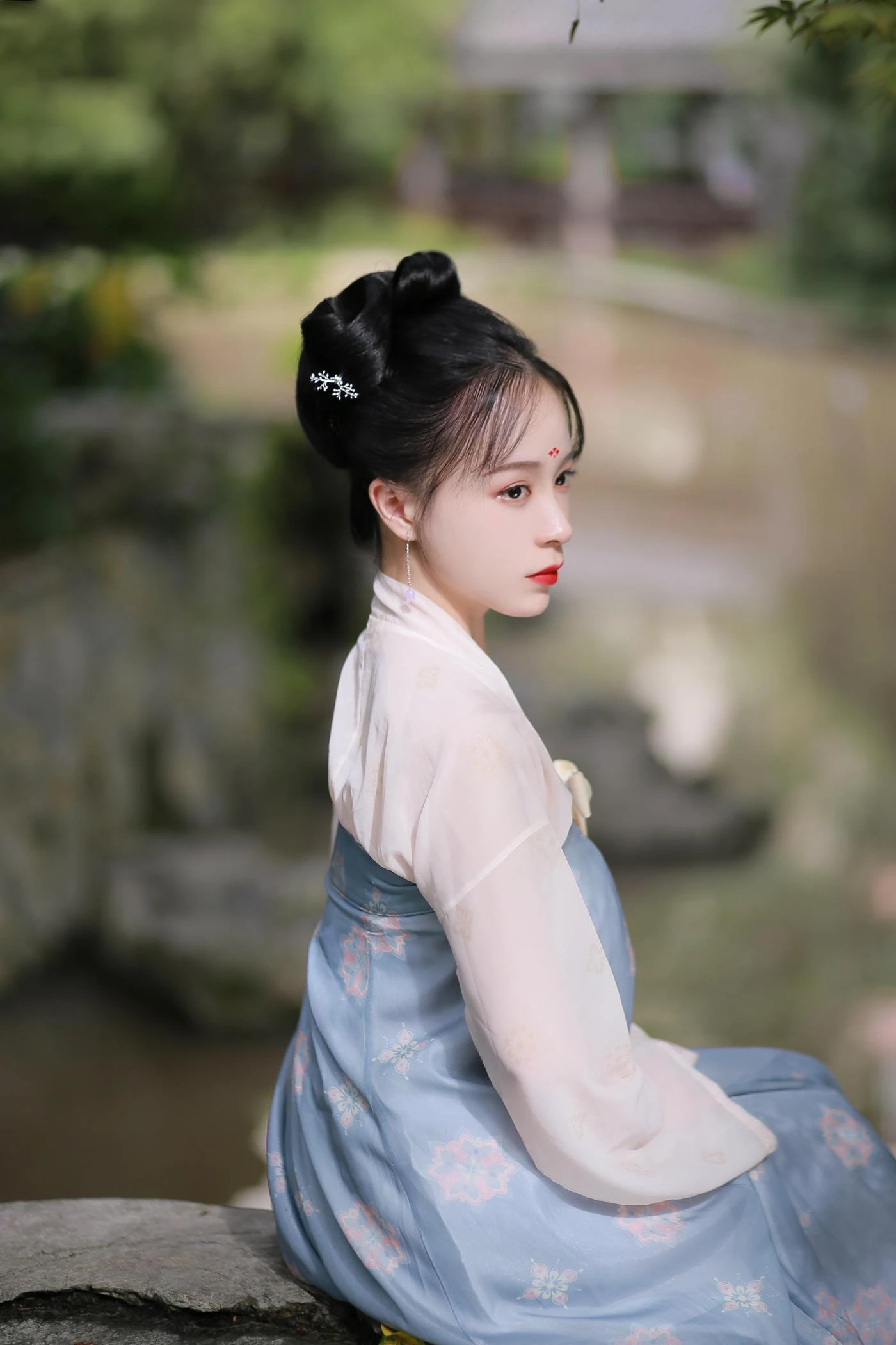 [YITUYU艺图语] 2022.01.18 蝶恋花 花泽阮阮 [22P/196MB]