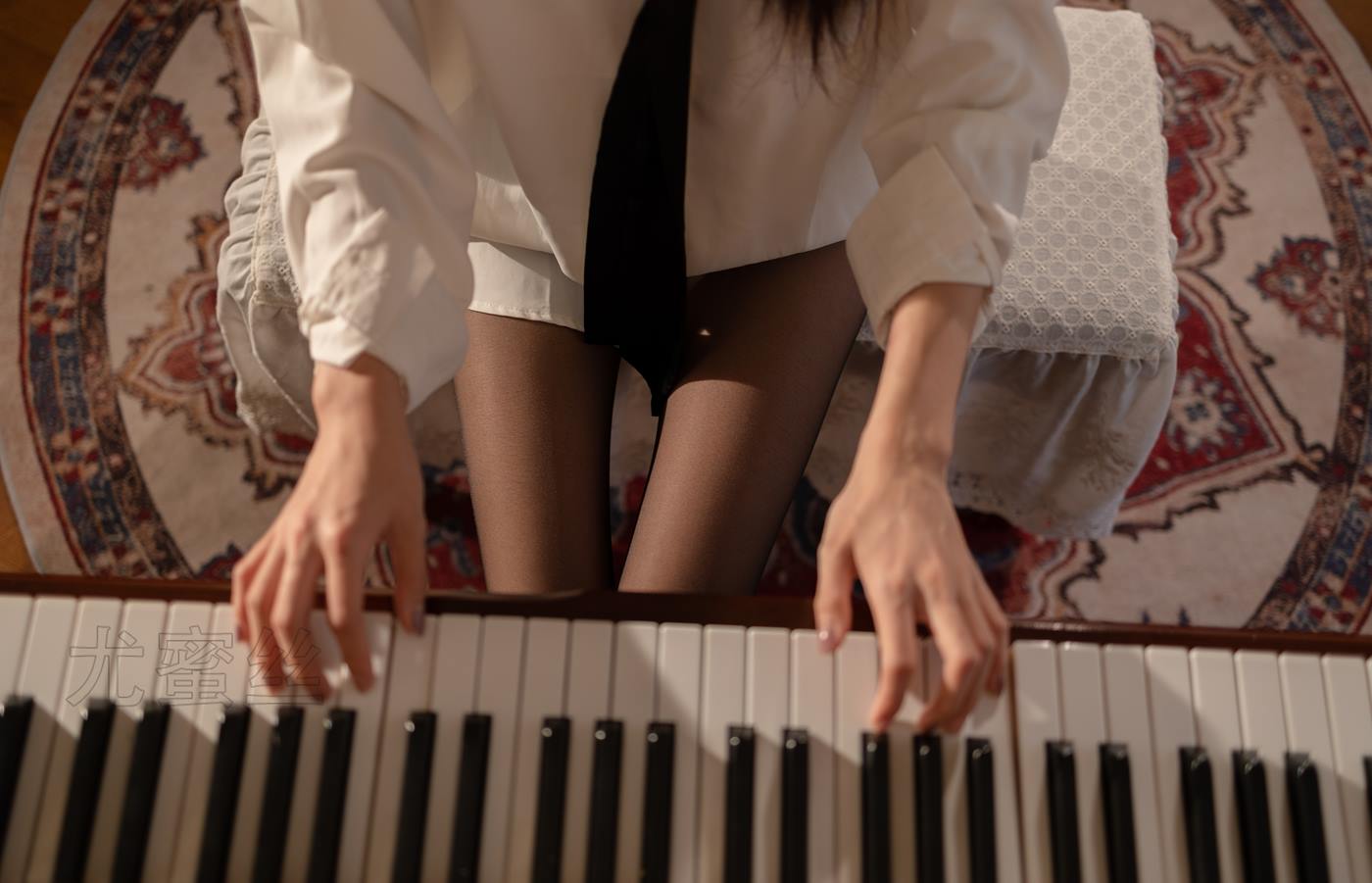 [尤蜜丝]穿搭写真 NO.145[142P/762MB]