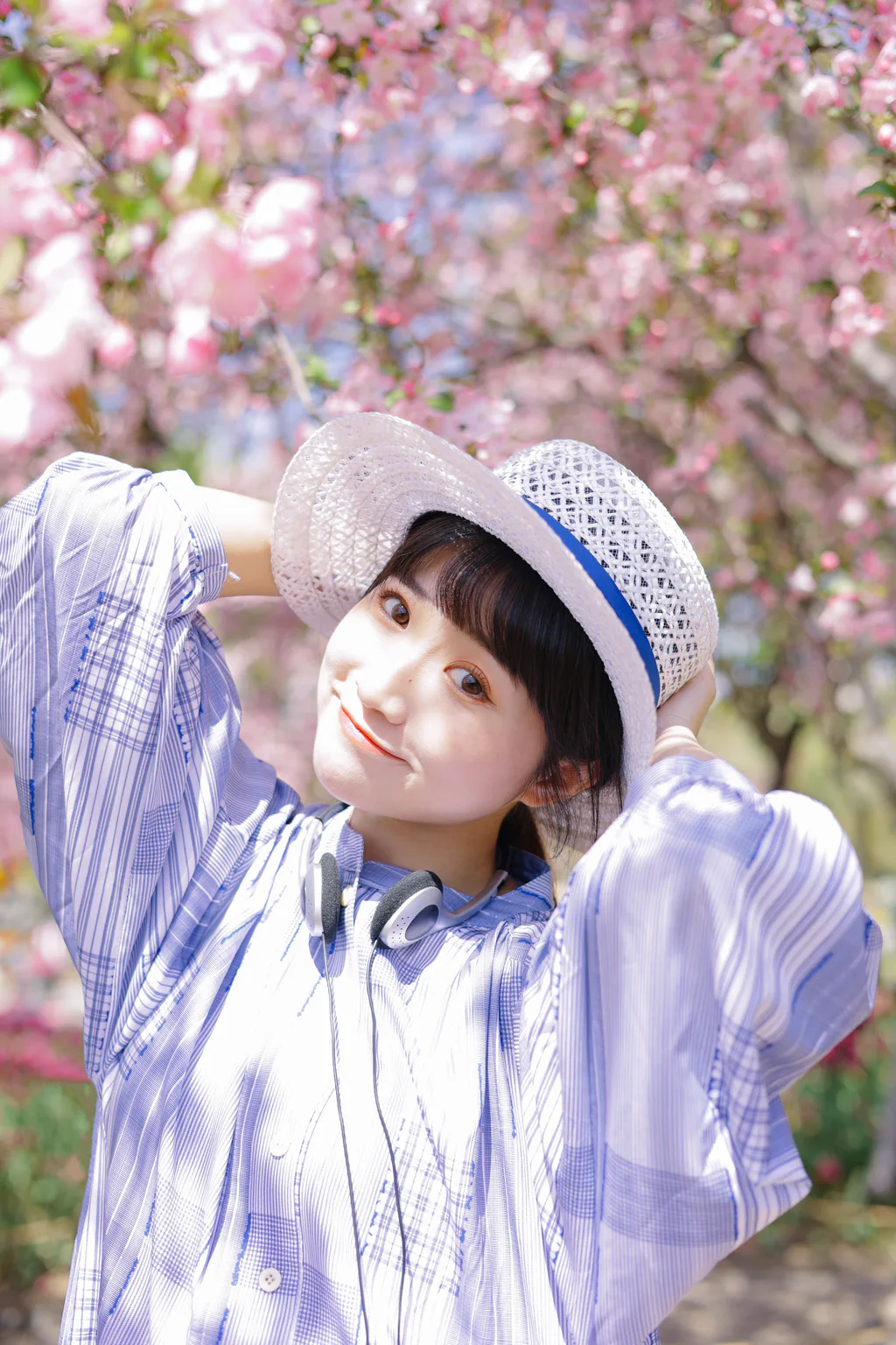 [YITUYU艺图语]2023.03.28 海棠花开 蓝胖子[35+1P/329MB]