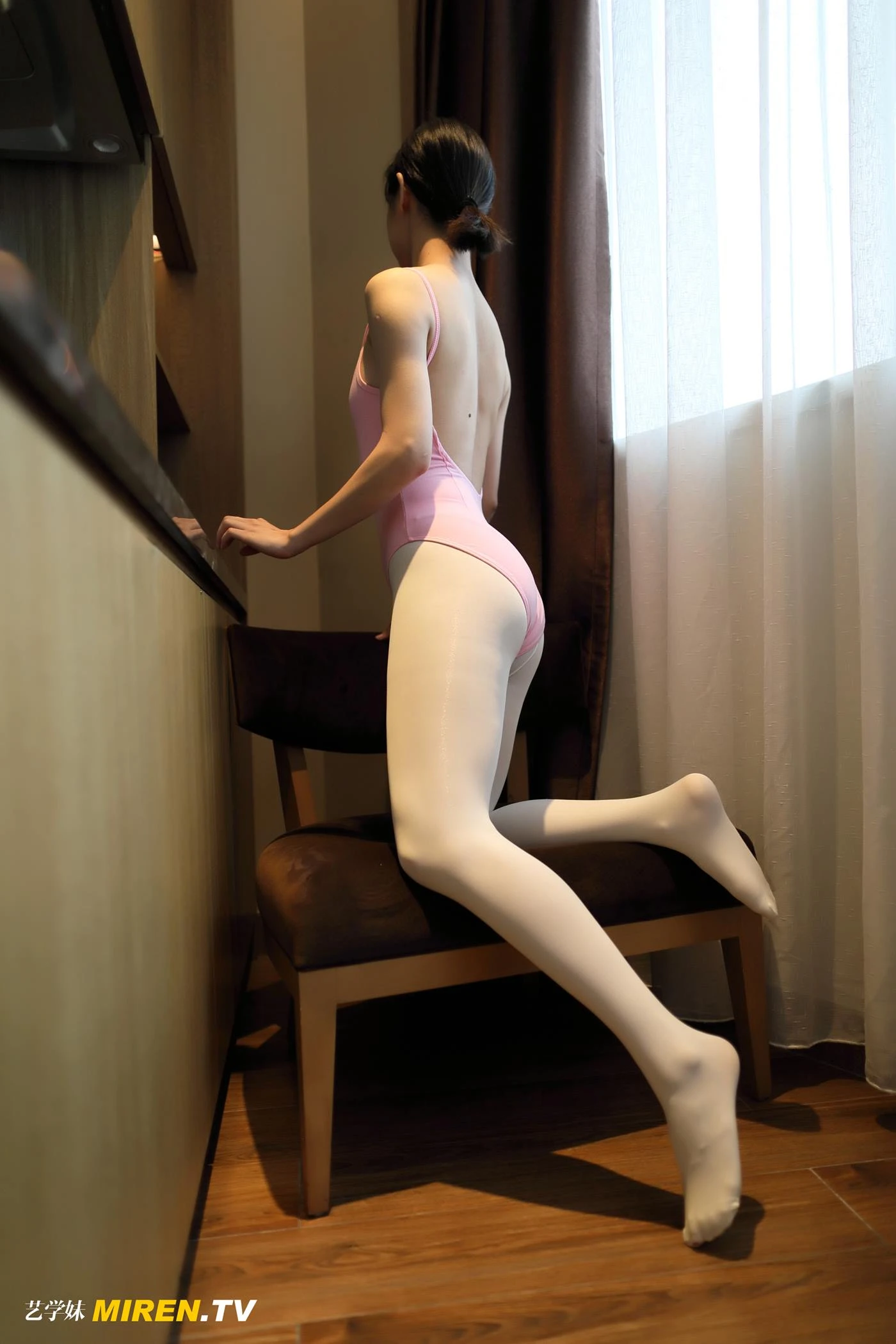 [ROSI写真] 艺XUE妹系列 2019.10.05 NO.0036 [44P/29MB]