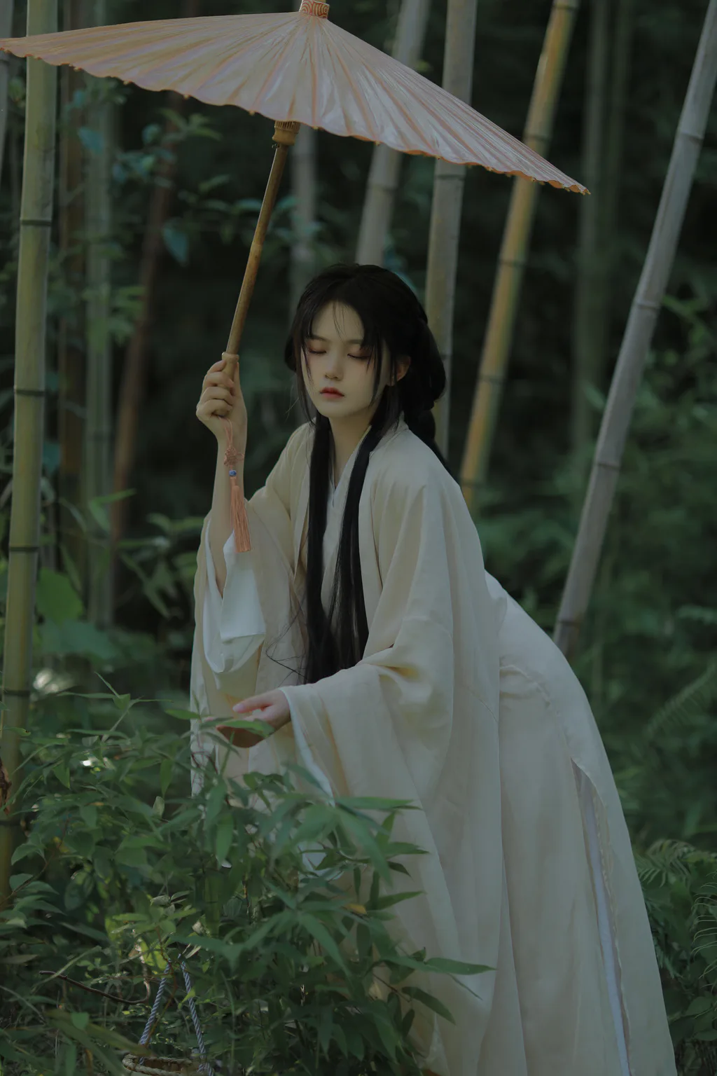[YITUYU艺图语]2023.04.09 清冷感汉服写真 wenyujia[24+1P/209MB]