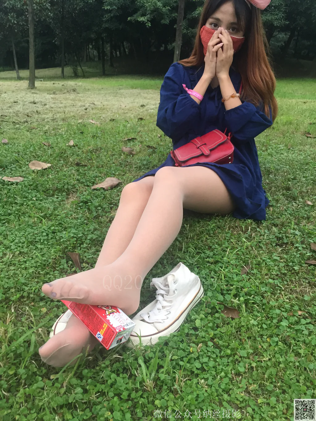 [纳丝摄影]0048 璐璐 萌妹字肉丝美腿[82P/356MB]