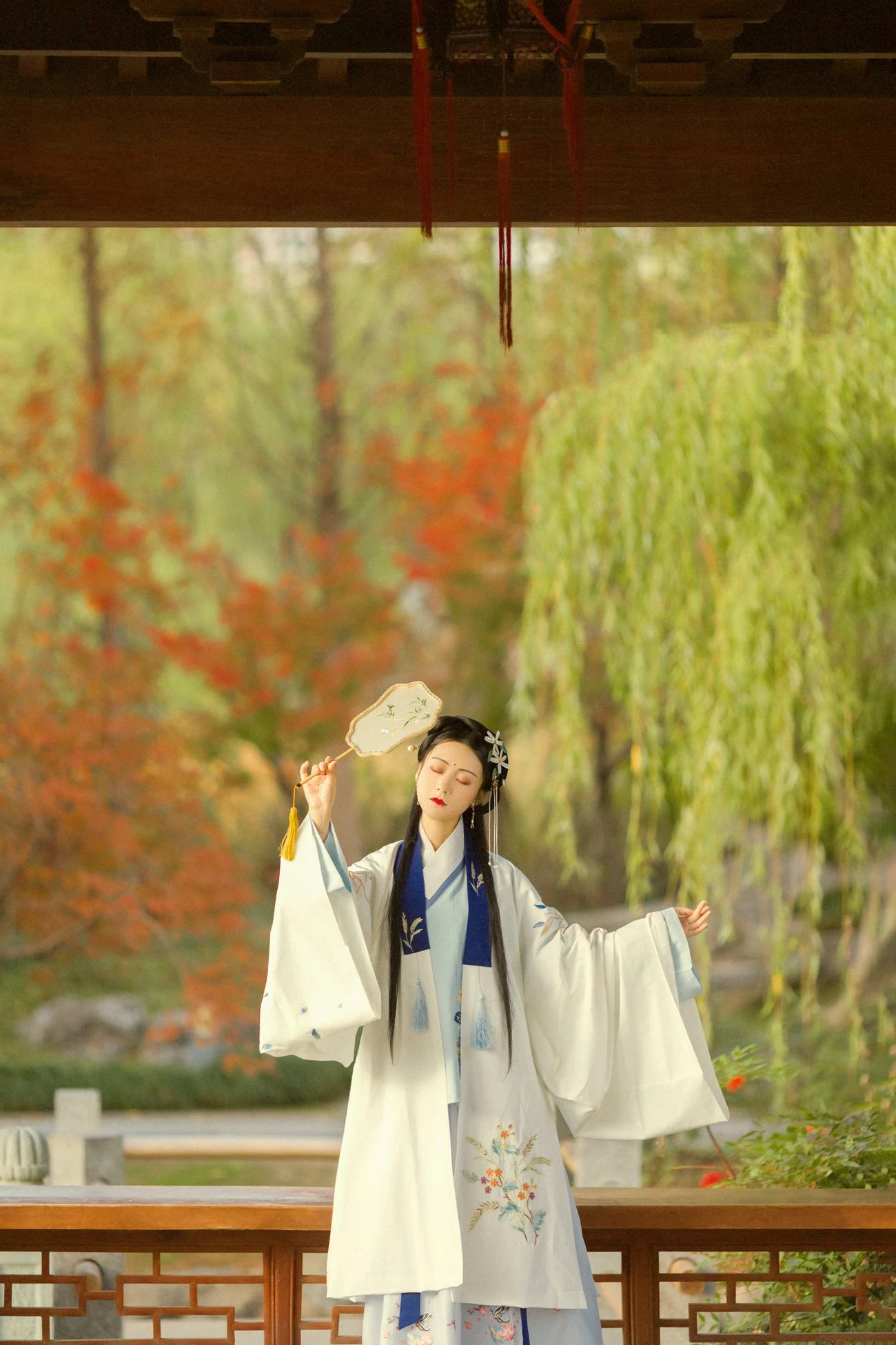 [YITUYU艺图语] 2021.09.01 丹枫入秋 门门 [28P/350MB]