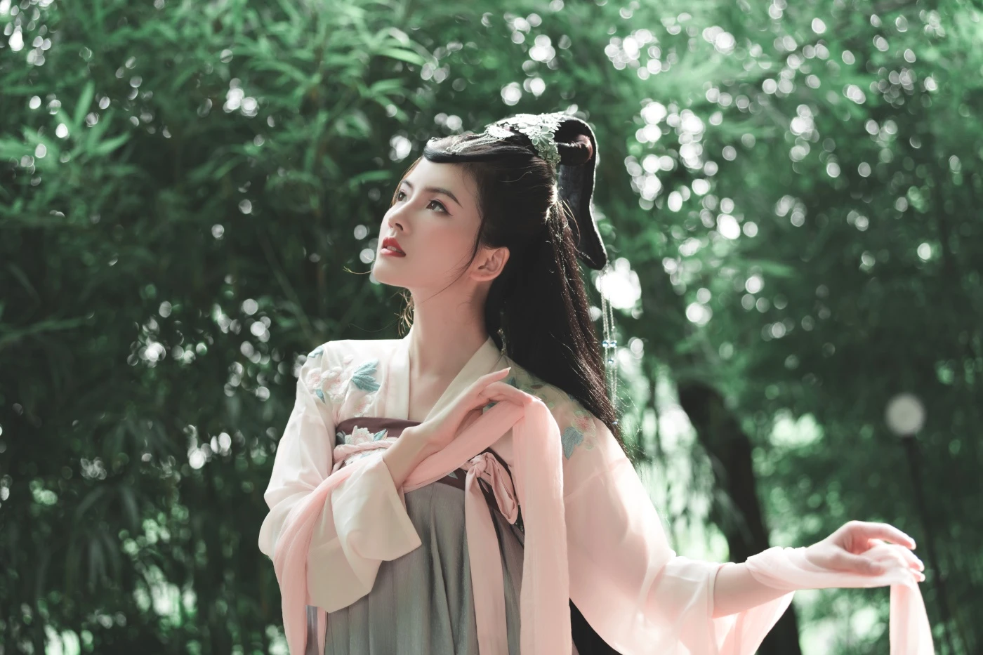 [YITUYU艺图语] 2022.06.10 莺歌 Dtifa丁小妮 [29P/593MB]