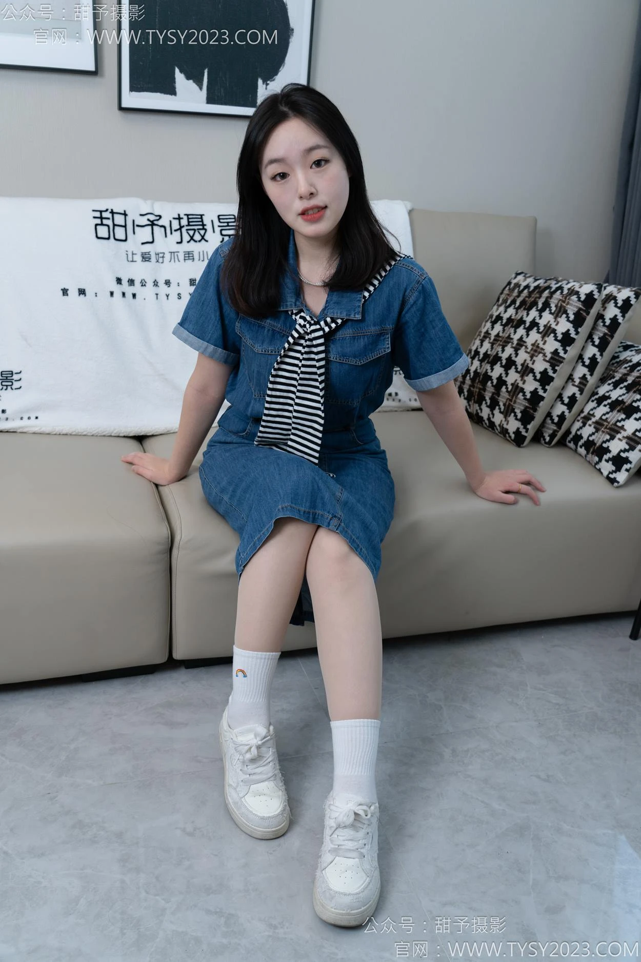 甜予摄影 NO.151 小葵-板鞋、白棉袜、薄肉丝[130P/2V/9.77GB]