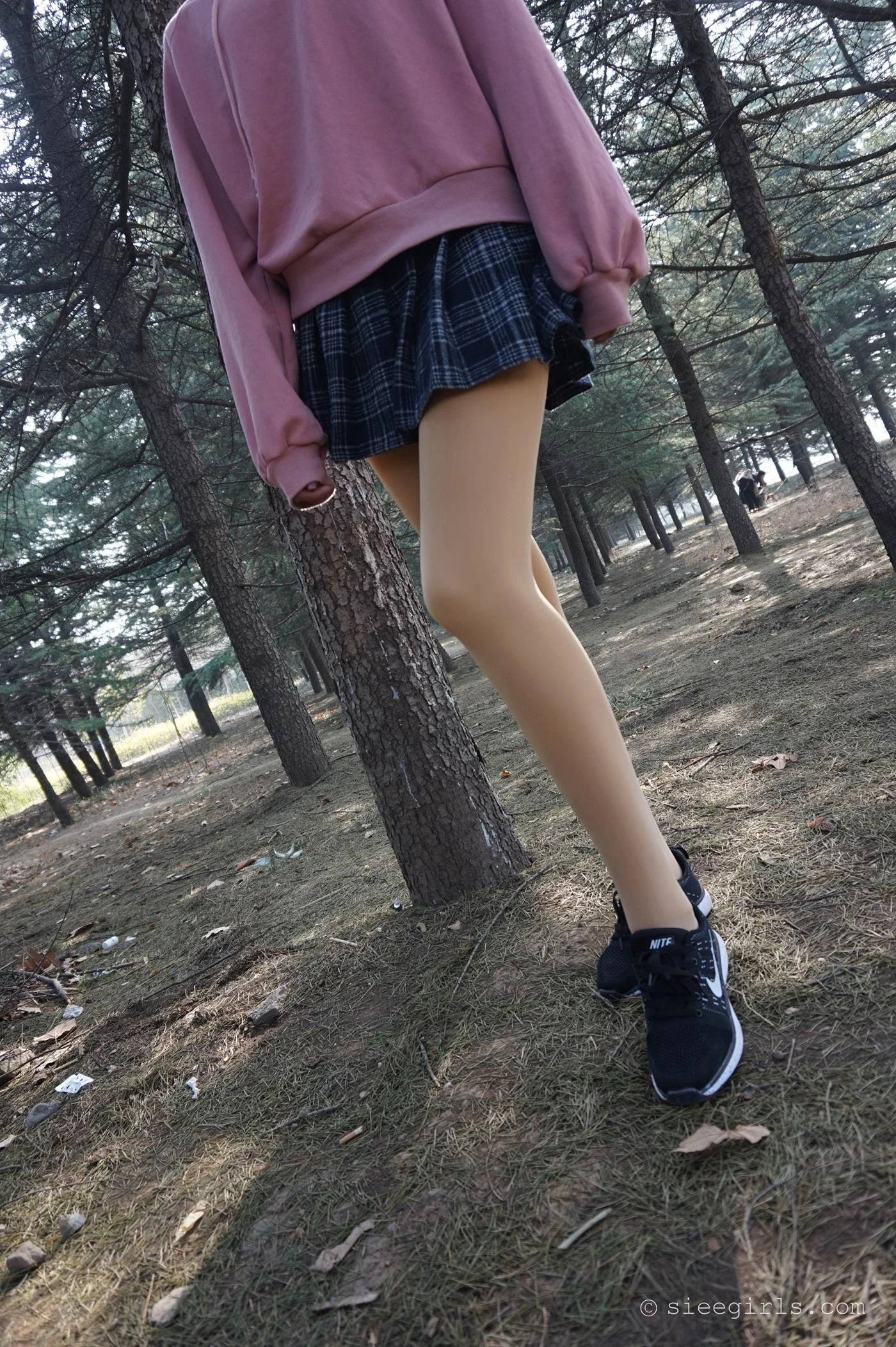 [SIEE丝意]新刊 NO.046 楠楠 172长腿XUE妹[104P/417MB]