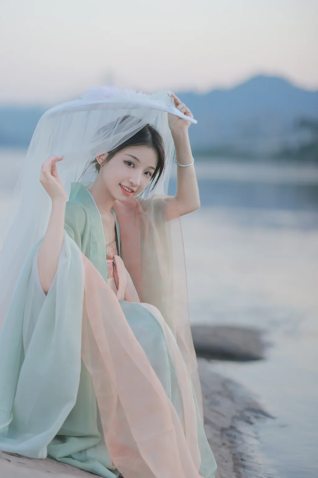 [YITUYU艺图语]2022.12.15 星河 卷卷[22+1P/157MB]