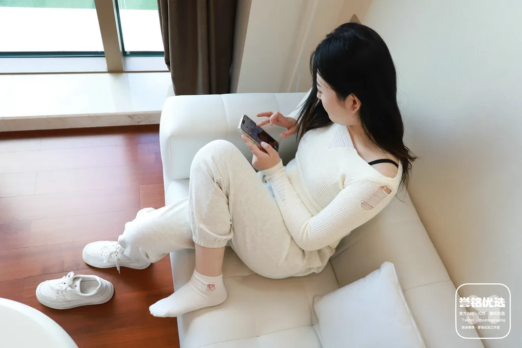 誉铭优选《2024微信群第8套》云上 · 非凡十年[90P/1V/1.24G]