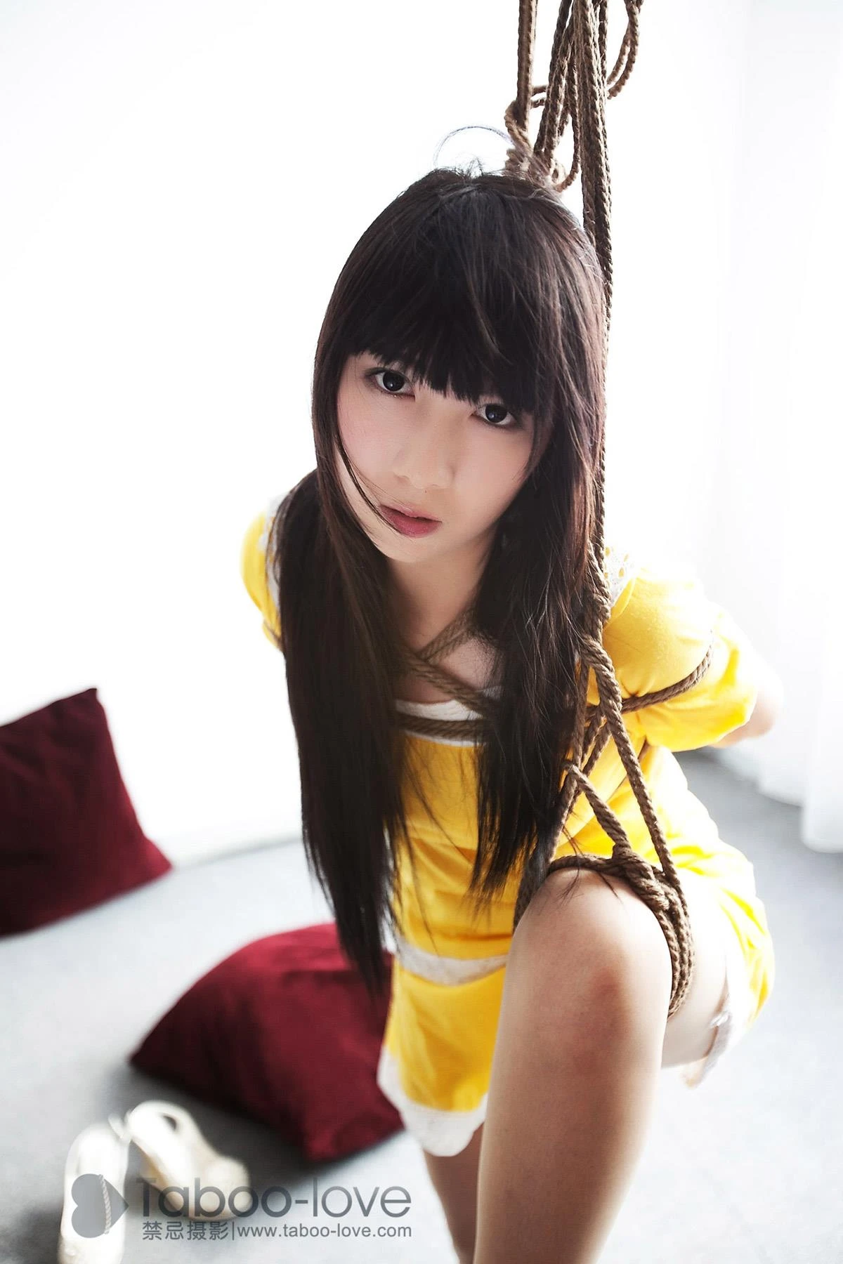 [禁忌摄影]Taboo-love NO.001 迷人的眼神[33P/10MB]