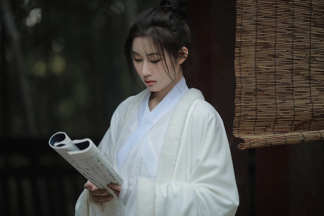 [YITUU艺图语] 2022.05.19 麒麟才子 keikei白茶清欢 [22P/273MB]