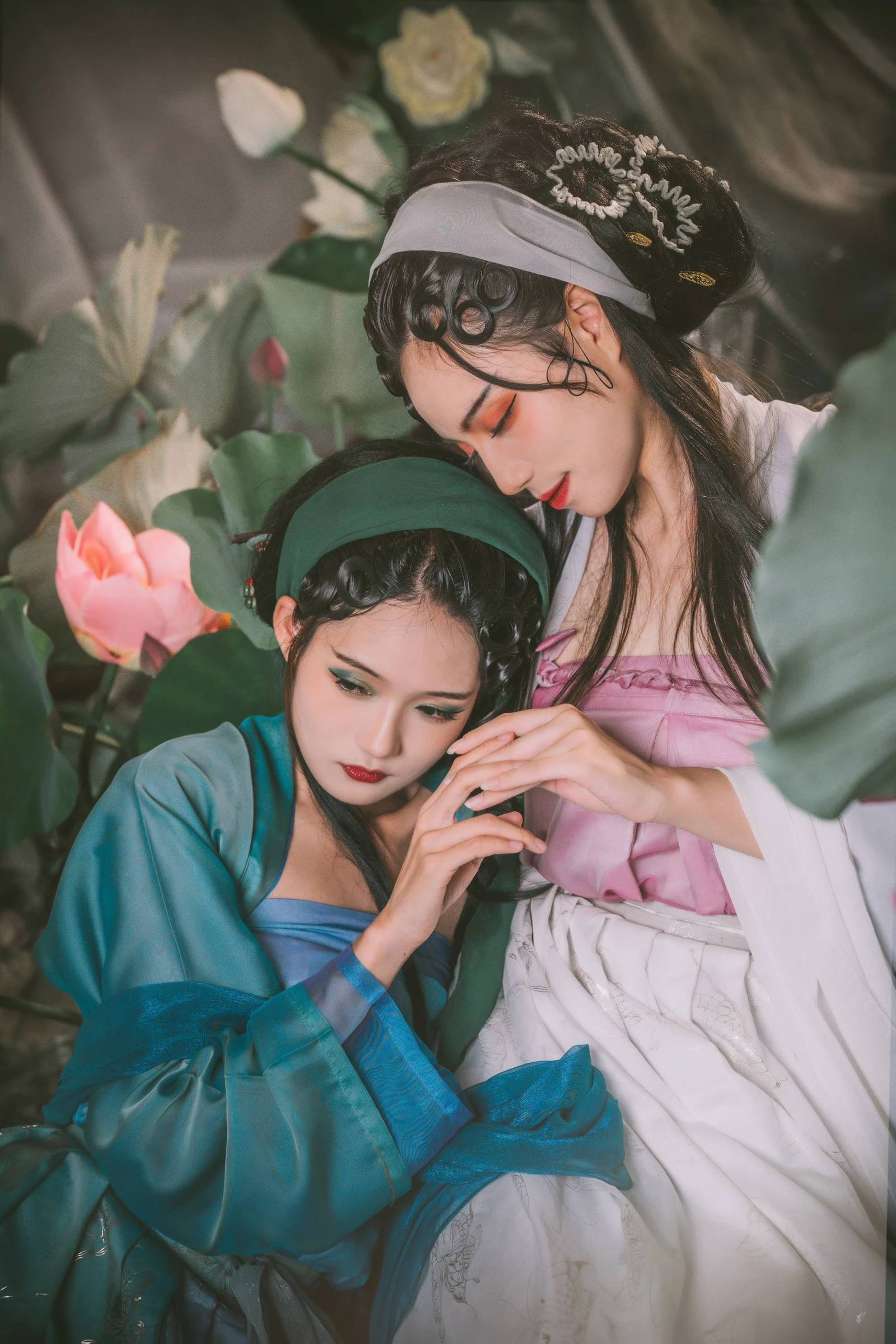 [YITUYU艺图语]2022.09.09 青蛇白蛇 兔子Zzz不吃胡萝卜&贰加六[31+1P/320MB]