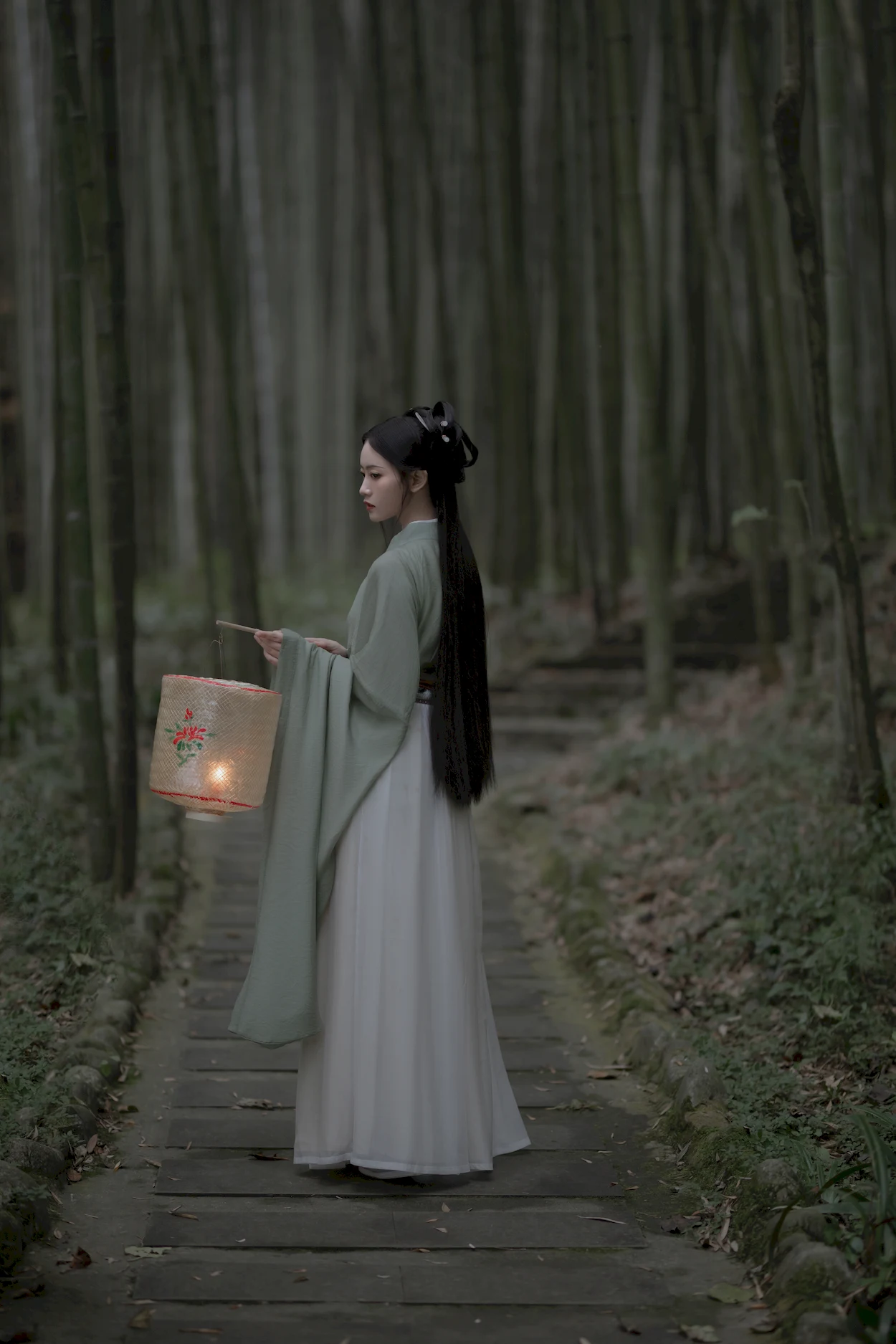 [YITUYU艺图语]2023.06.22 林下有风 -林秋奈[21+1P/314MB]