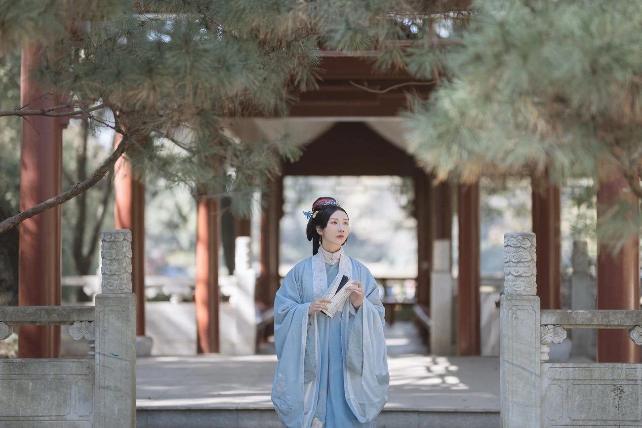 [YITUYU艺图语] 2021.10.23 相思如绪 唱小游 [25P/218MB]