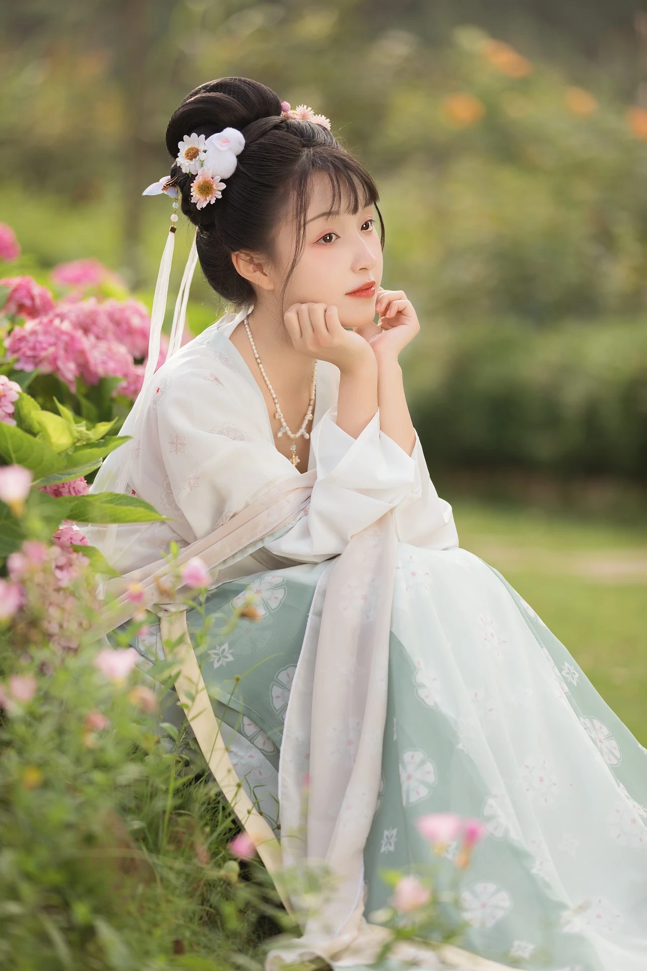 [YITUYU艺图语] 2021.08.21 春日宴 miki小包子 [23P/366MB]