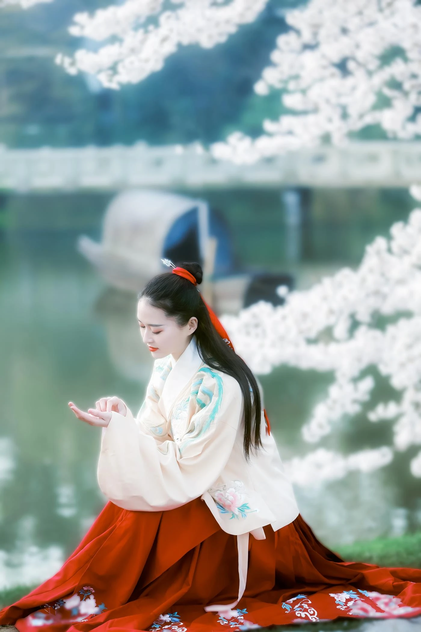 [YITUYU艺图语] 2022.02.24 等一场春暖 待一树花开 阿紫 [20P/235MB]