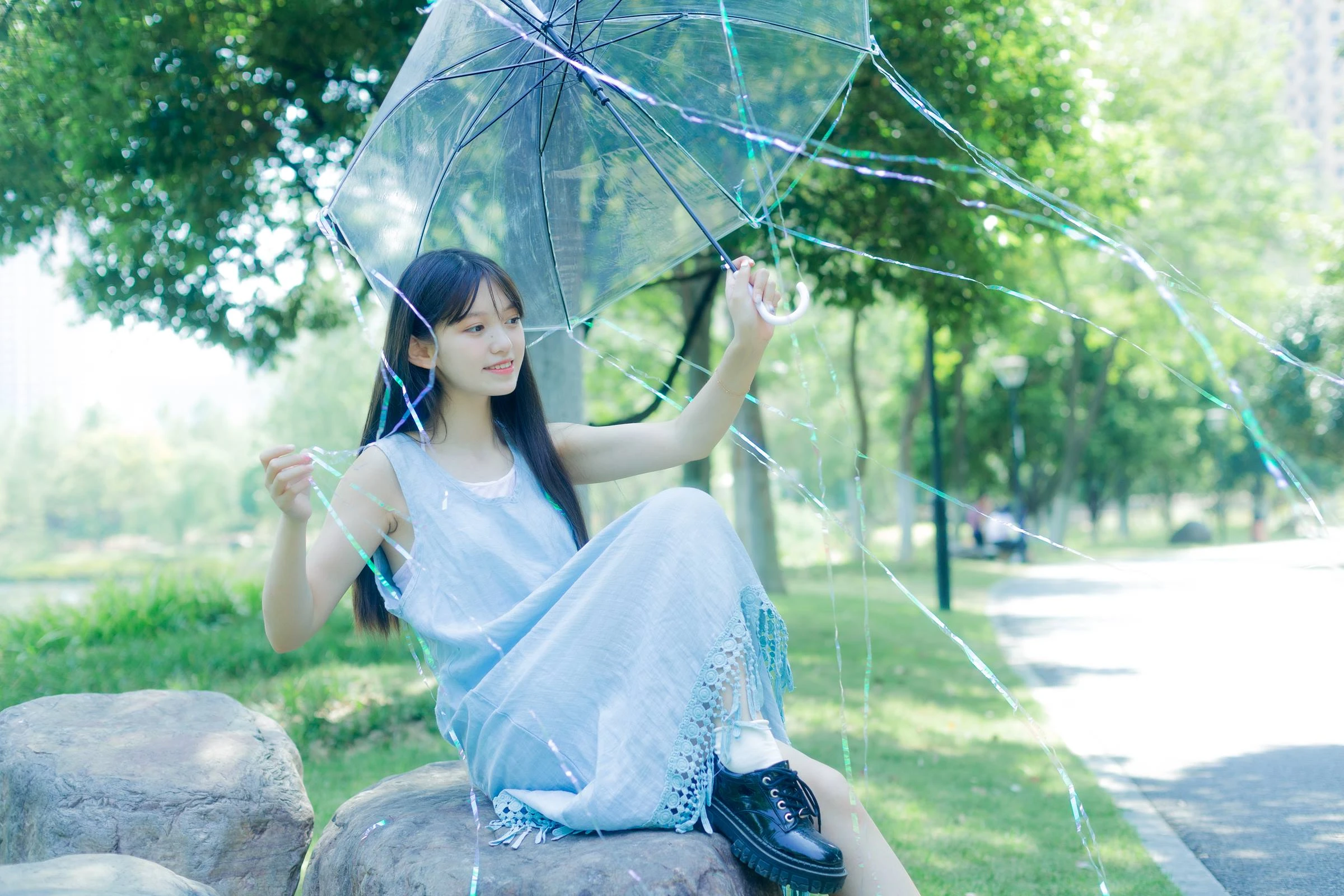 [YITUYU艺图语]2022.10.12 透明色 小谌[36+1P/349MB]
