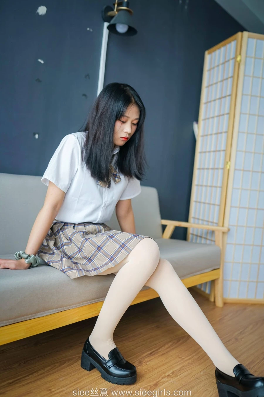[SIEE丝意]NO.472 文文 小皮鞋学生装 厚肉丝 [65P/117MB]