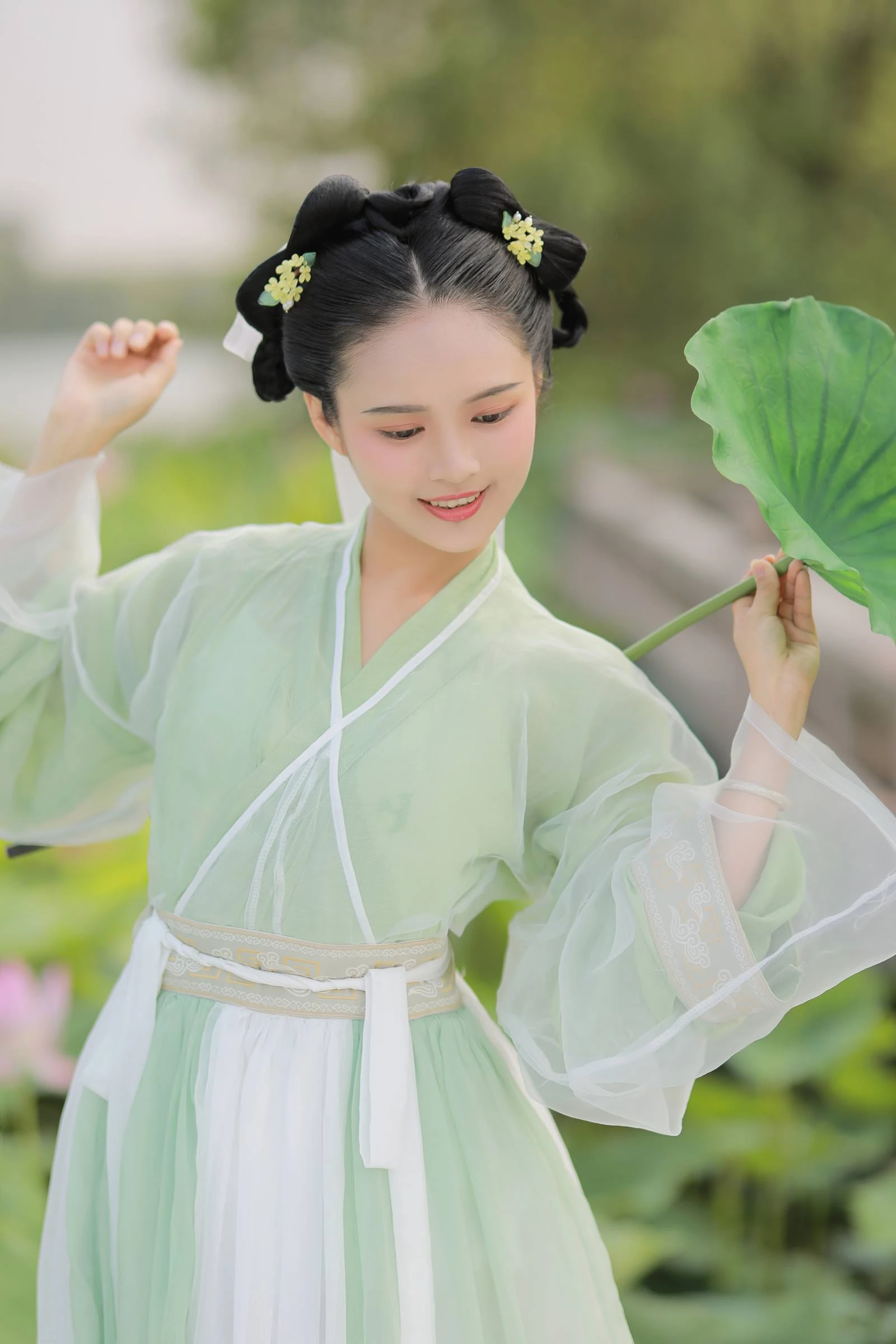 [YITUYU艺图语]2022.08.27 荷趣 溪木若颖[22+1P/110MB]
