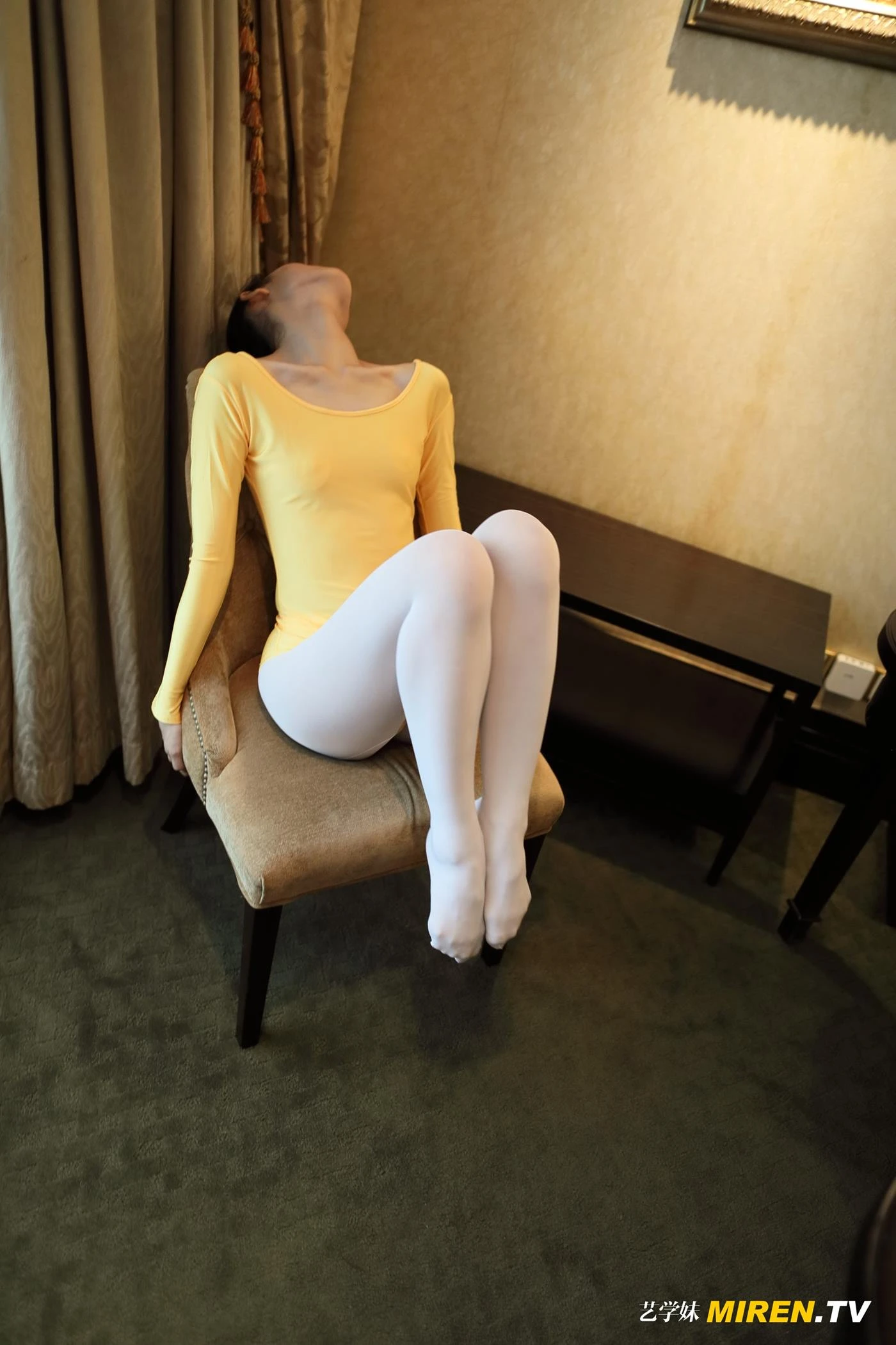 [ROSI艺XUE妹]2020.01.16 NO.0048[63+1P/53.2M]