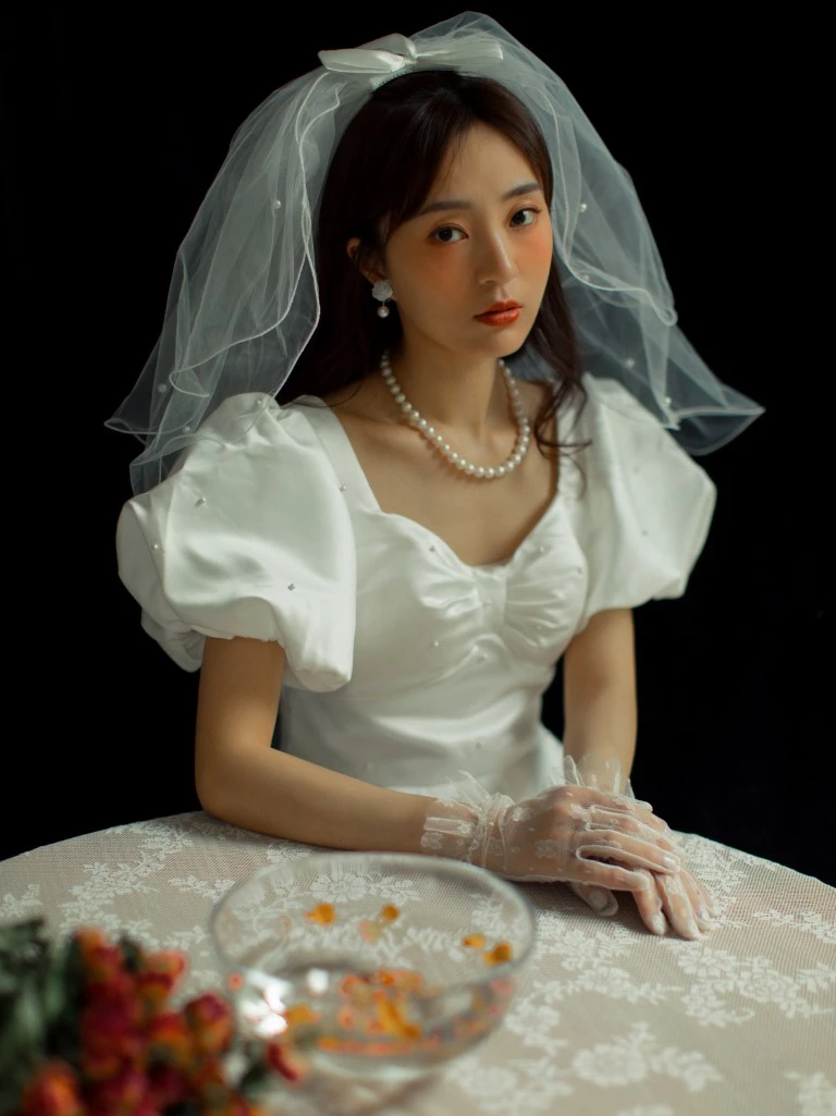 [YITUYU艺图语]2022.10.31 复古婚纱 -湯兮-[27+1P/441MB]