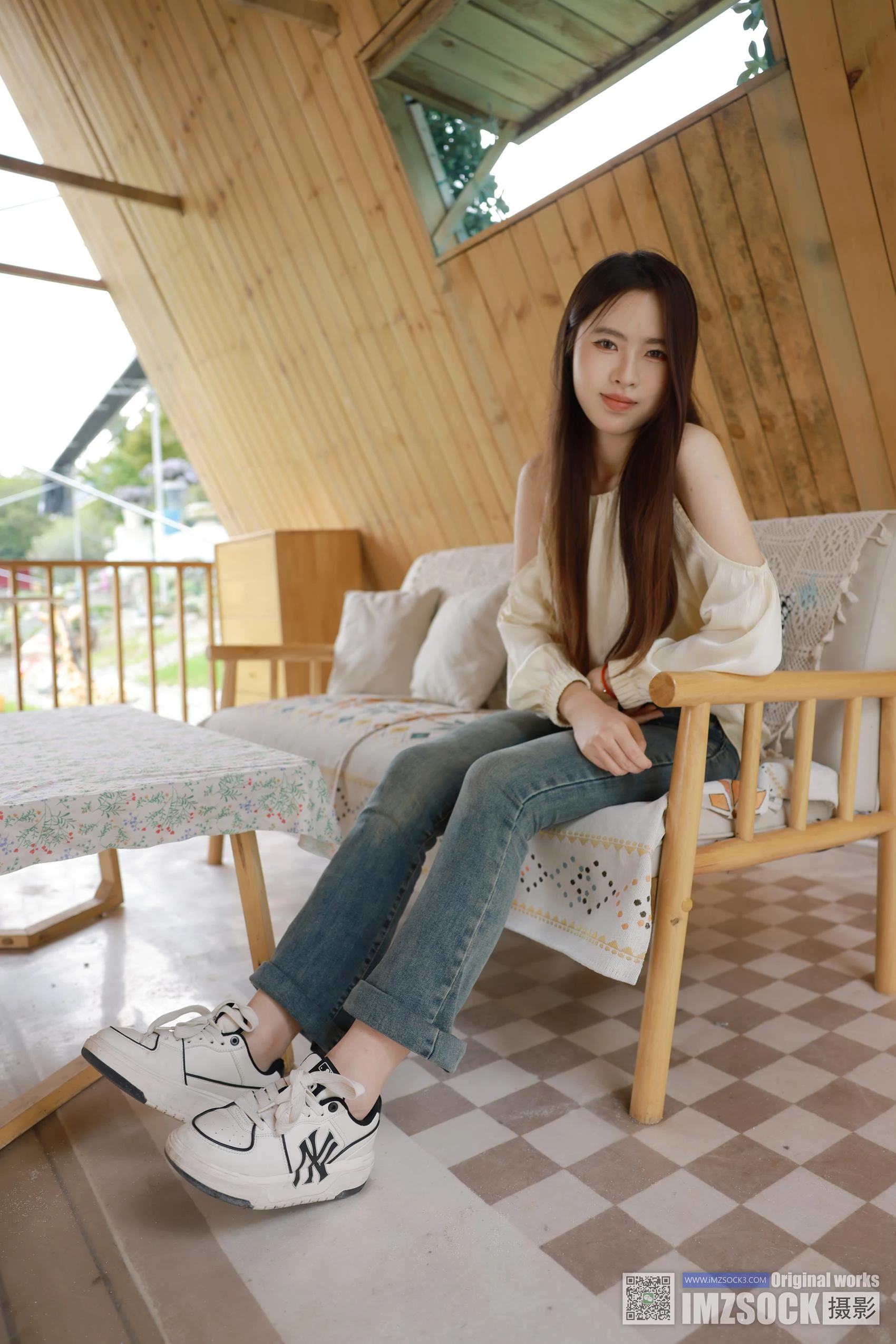 [MZSOCK]爱镁足 NO.250 依依[93P/1.38GB]