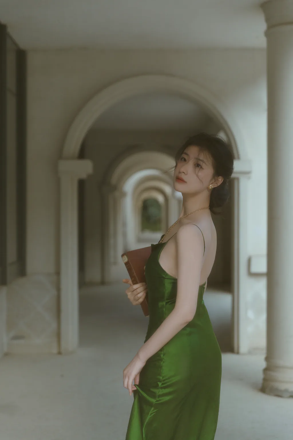 [YITUYU艺图语]2023.04.10 亲爱的塞西莉亚 杨佳欣[25+1P/298MB]