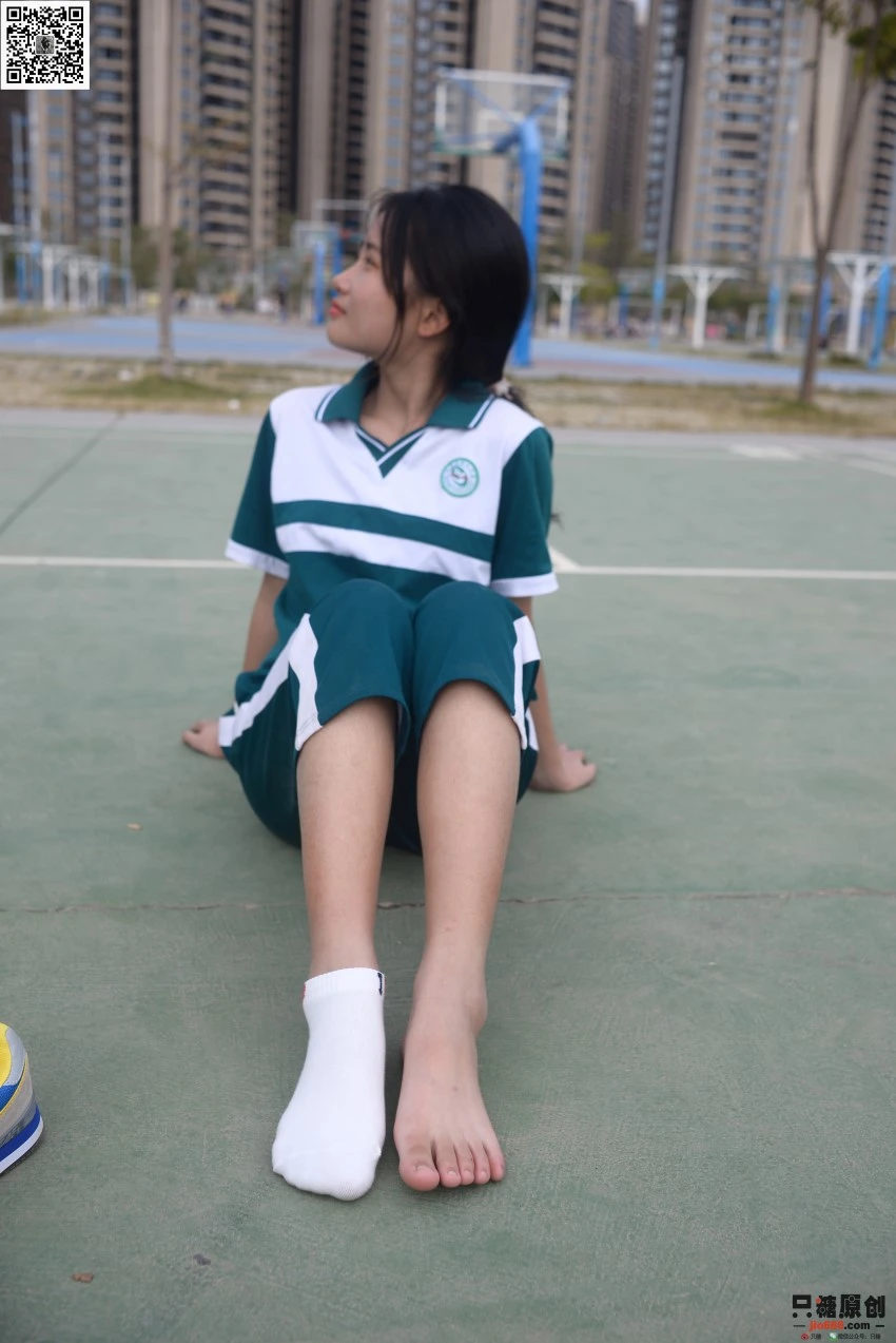 [只糖棉袜]NO.204 周子琪 平安喜乐过大年 [174P/1V/718MB]