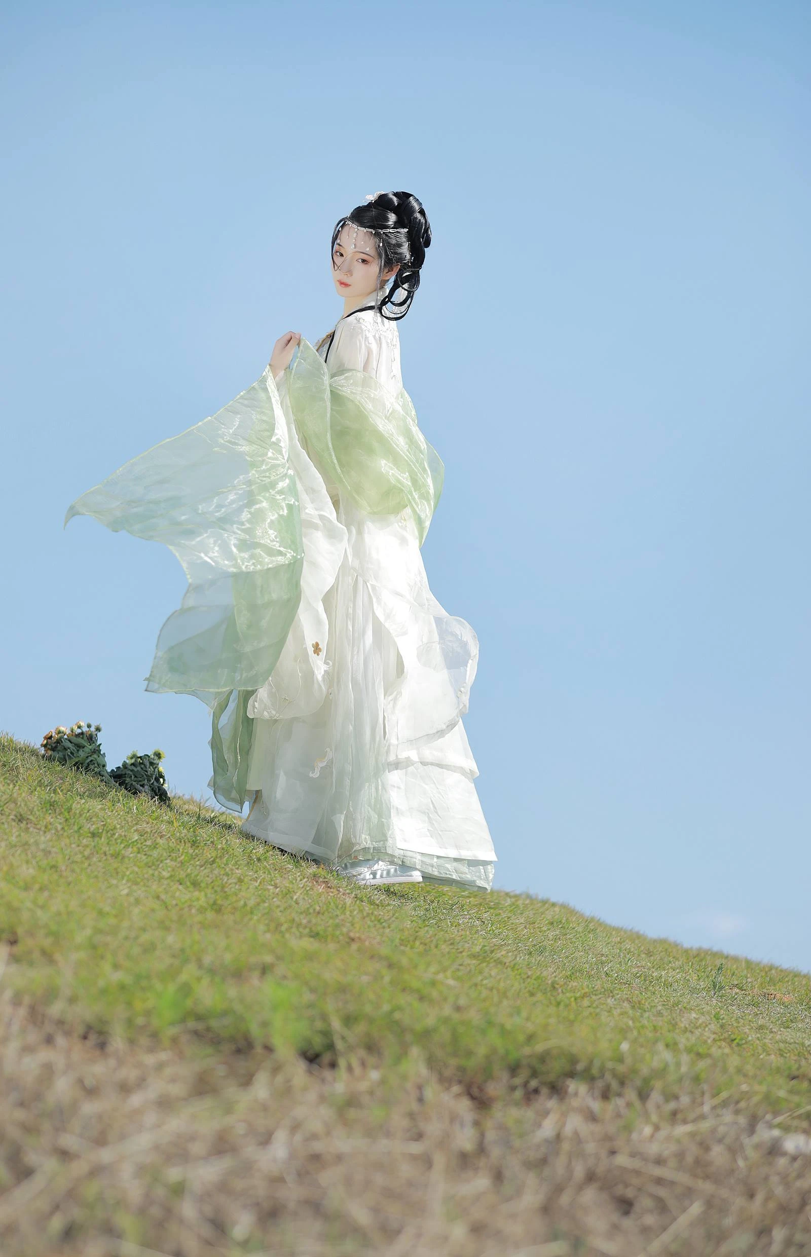 [YITUYU艺图语]2022.09.30 夏日长 落花人独立[35+1P/644MB]