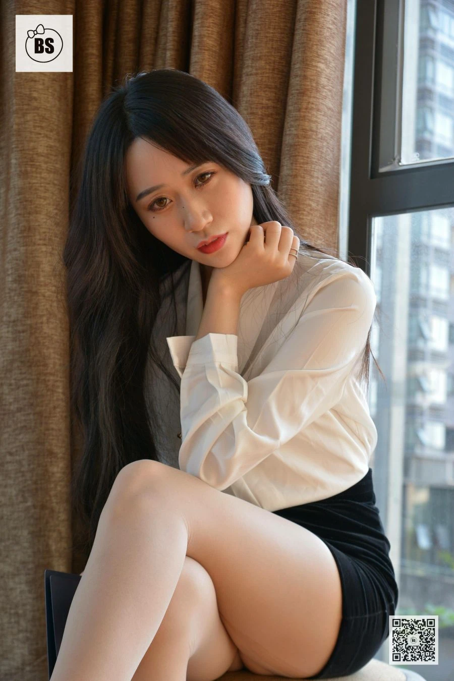 [我丝你想]MX011 美西 新来的女助理1 [71P/104MB]