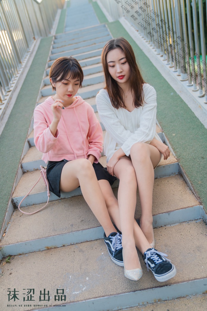 袜涩写真 VOL.045 双人紫竹院 [45P/664MB]