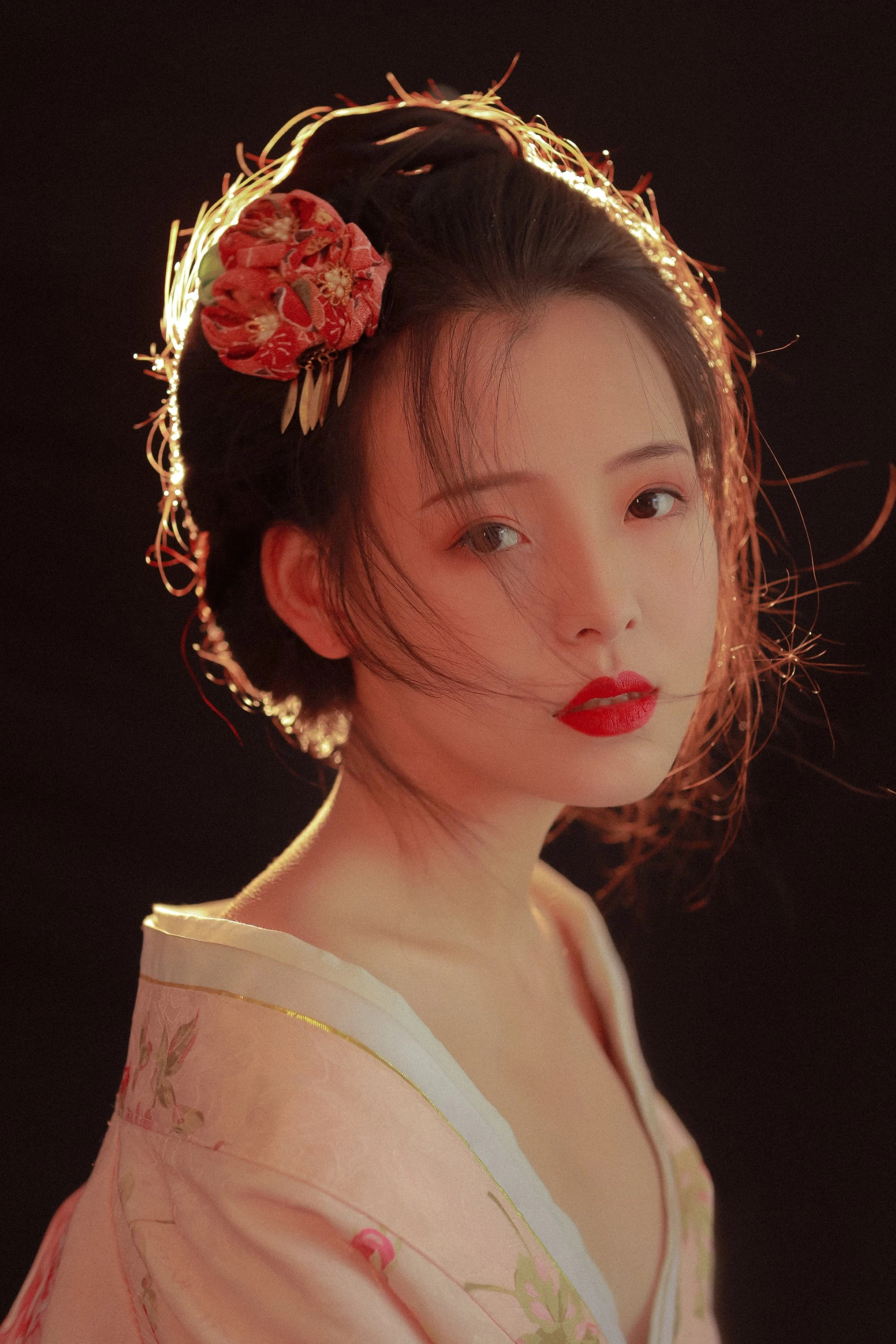 [YITUYU艺图语] 2022.07.11 神明少女 秦朝歌 [22P/229MB]