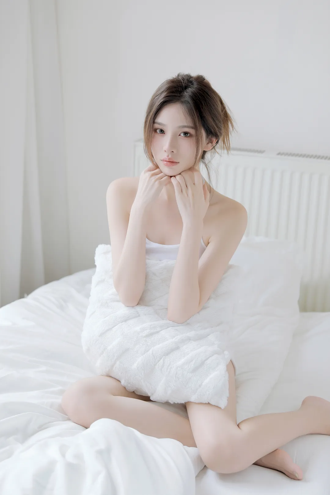 [YITUYU艺图语]2023.08.15 夏日青提 小霏Zz[38+1P/388MB]