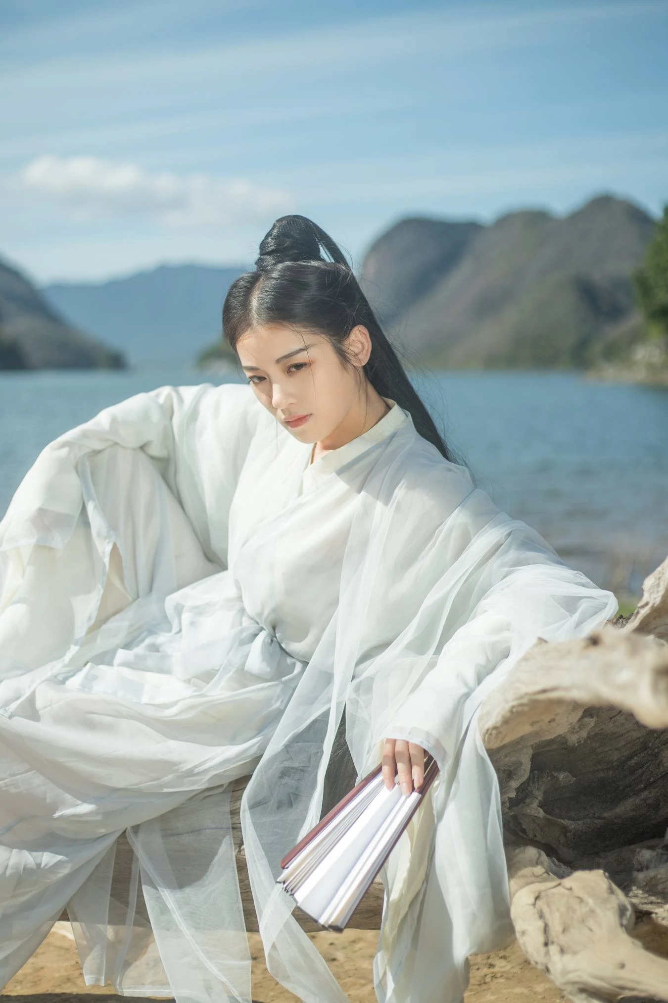 [YITUU艺图语] 2022.05.16 侠客行 清沅斋 [28P/258MB]