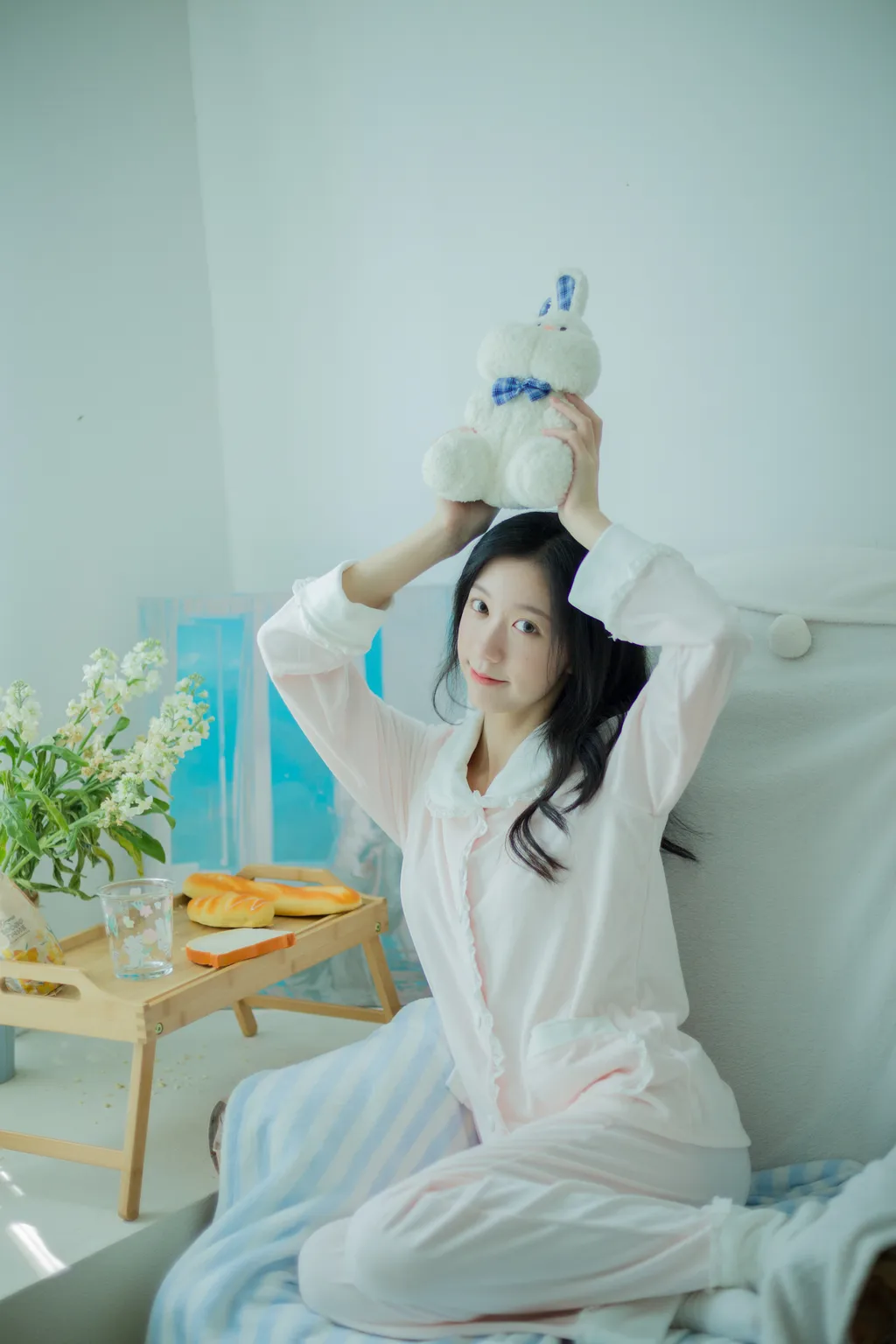 [YITUYU艺图语]2022.11.11 降温日记 饲猫少女-[29+1P/245MB]
