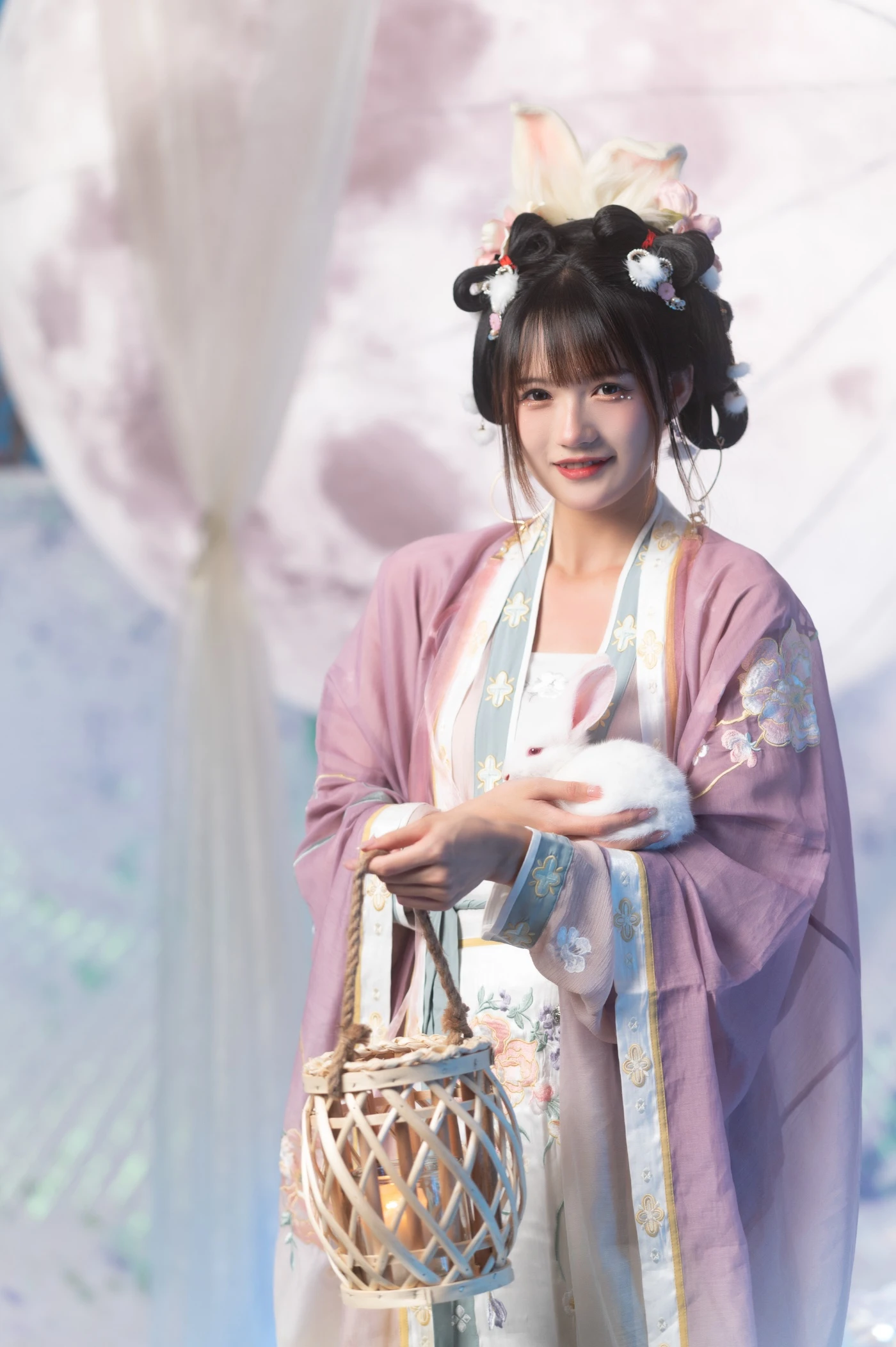 [YITUYU艺图语] 2022.06.15 玉兔与嫦娥 贰加六 [42P/421MB]