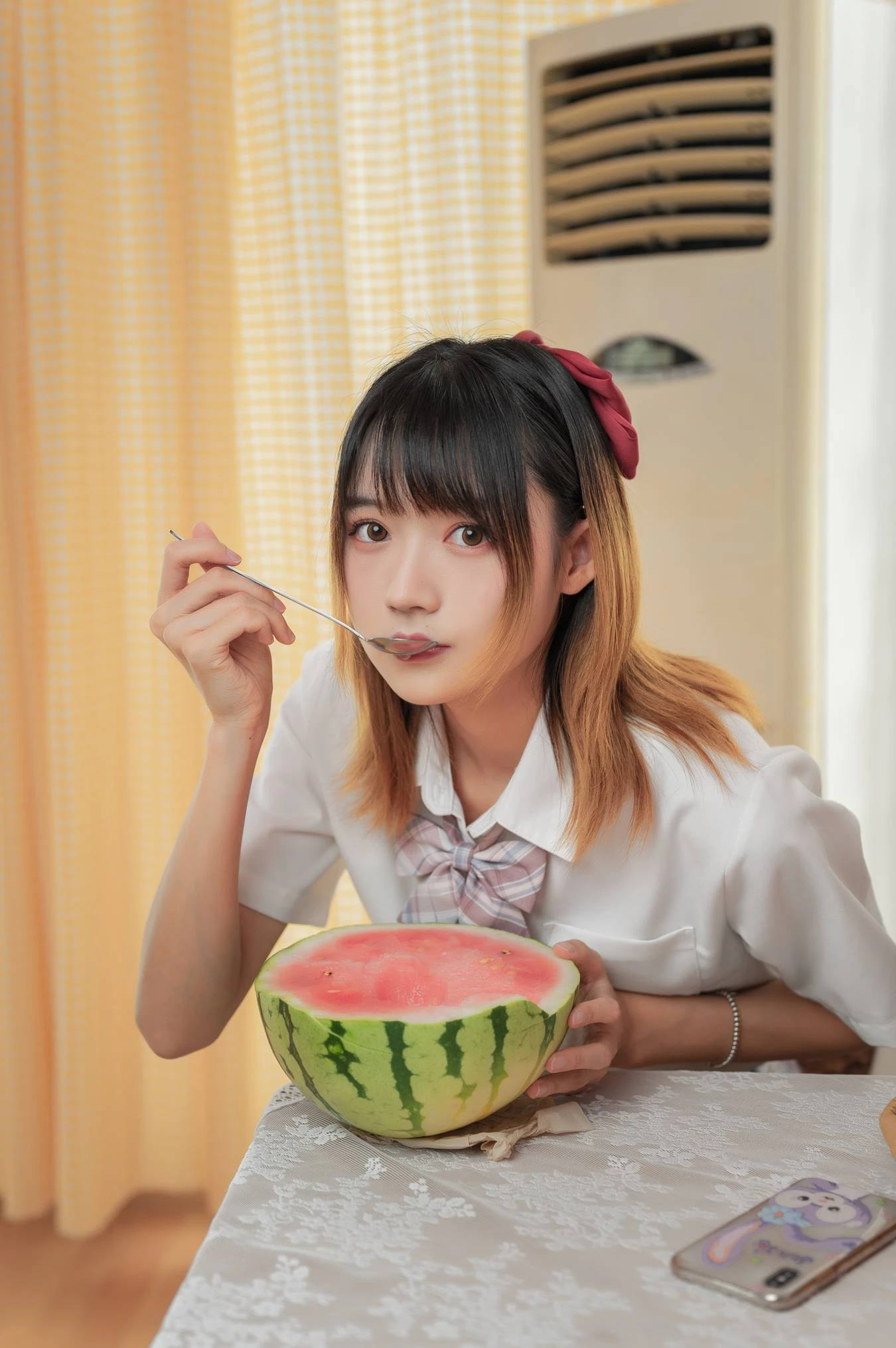 [YITUU艺图语] 2022.05.18 少女心事 兔子Zzz不吃胡萝卜 [32P/234MB]