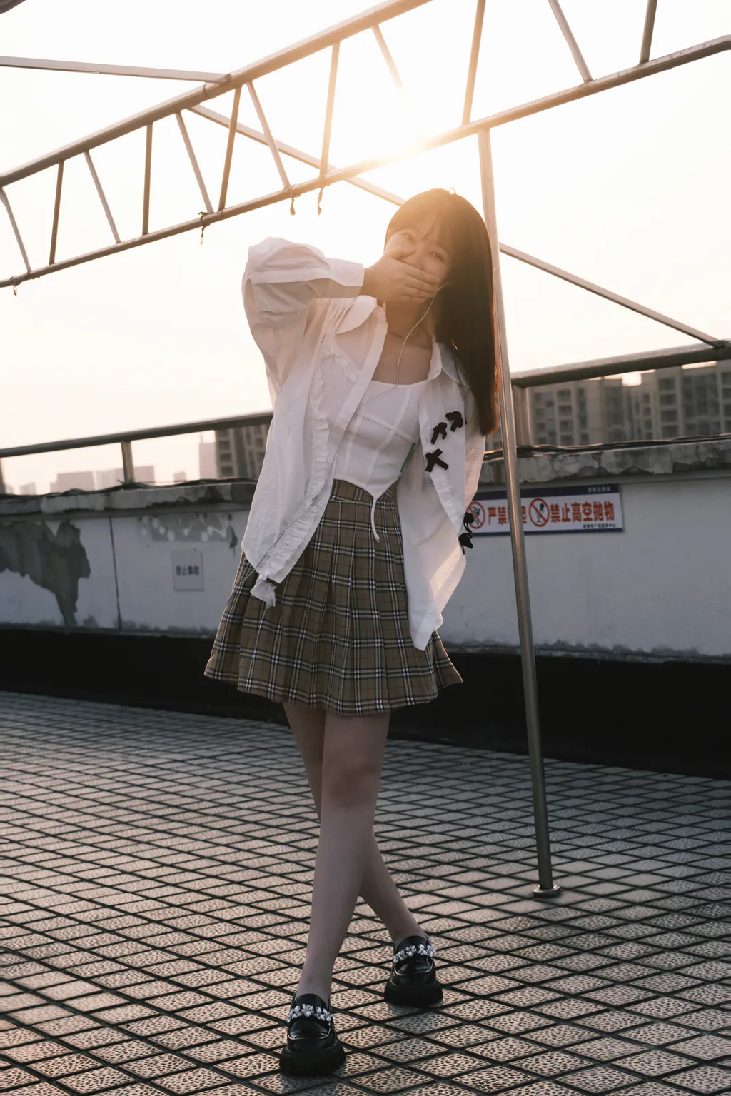[YITUYU艺图语]2023.06.16 天台青春 菠菜三明治[21+1P/198MB]