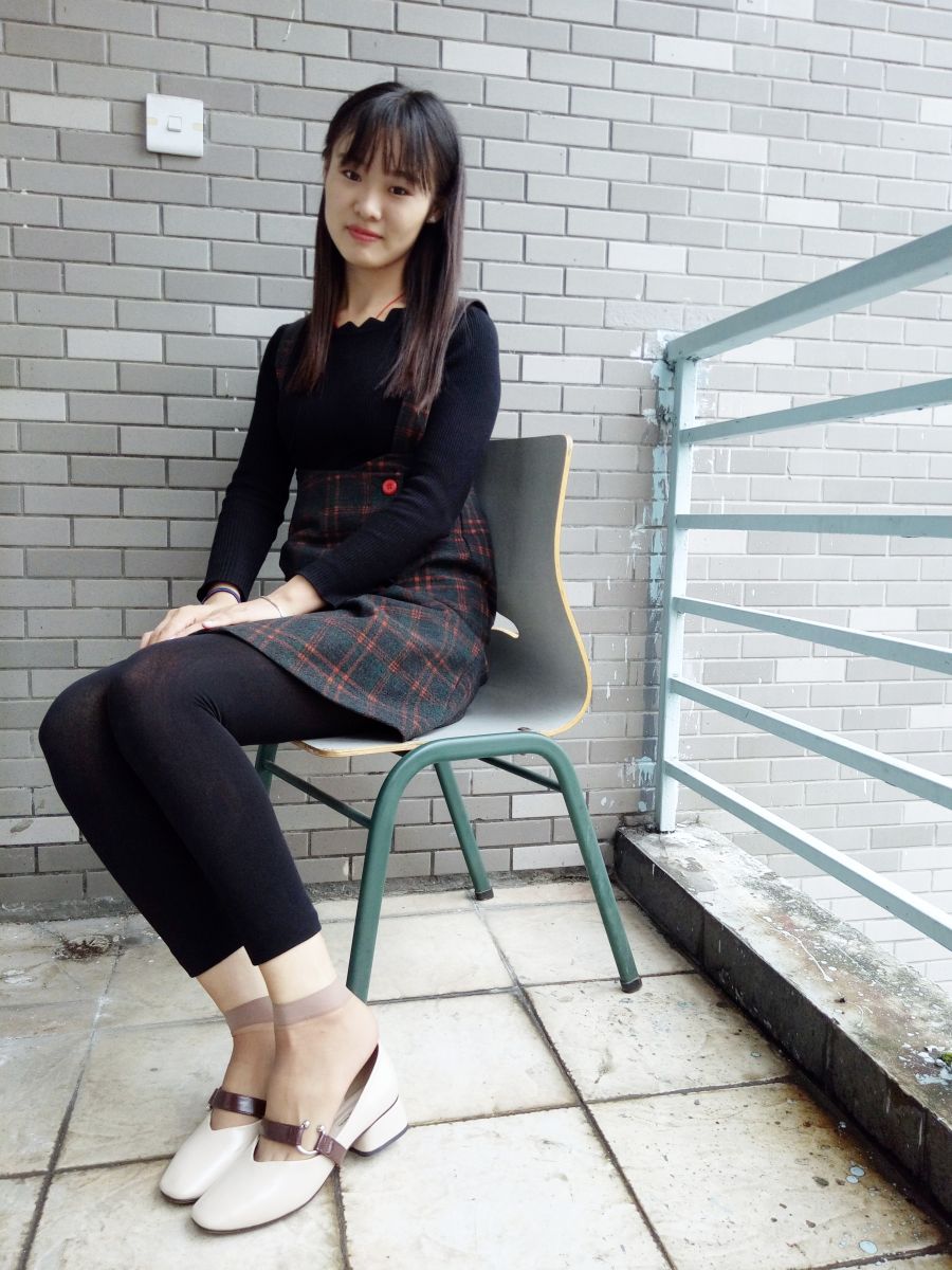 XUE妹校园寝室短丝系列001期 王丽君 [85P/284MB]