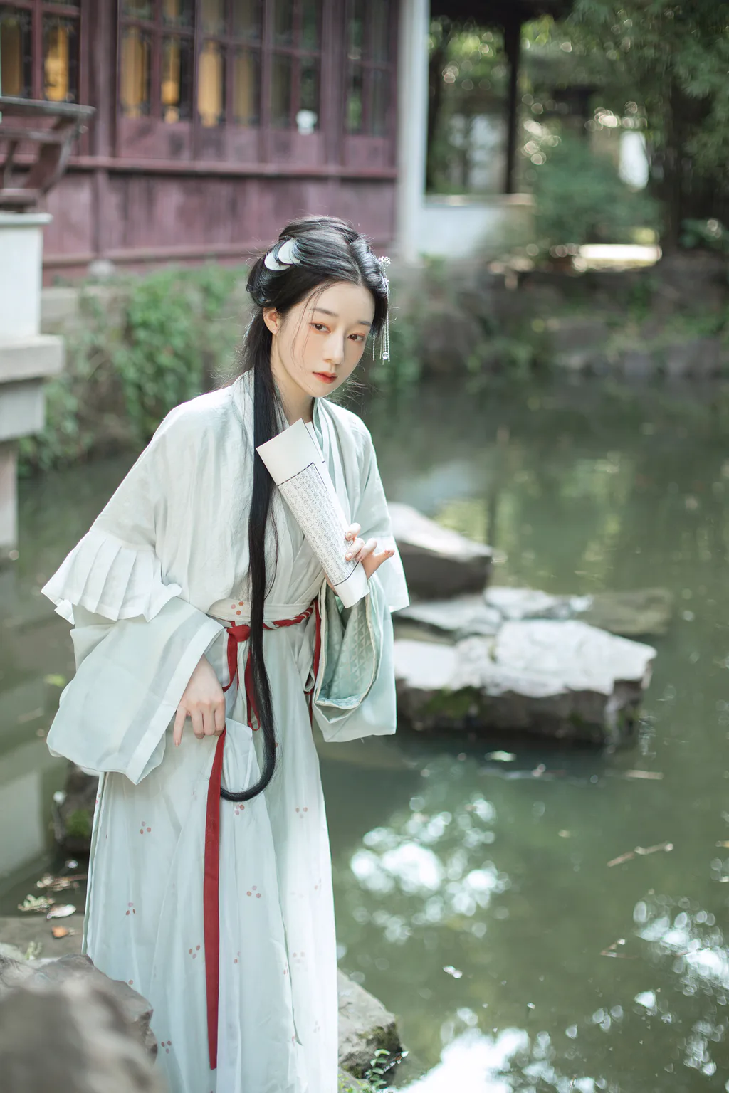 [YITUYU艺图语]2023.01.14 人生若无梦 终世无洪荒 逢一[25+1P/161MB]