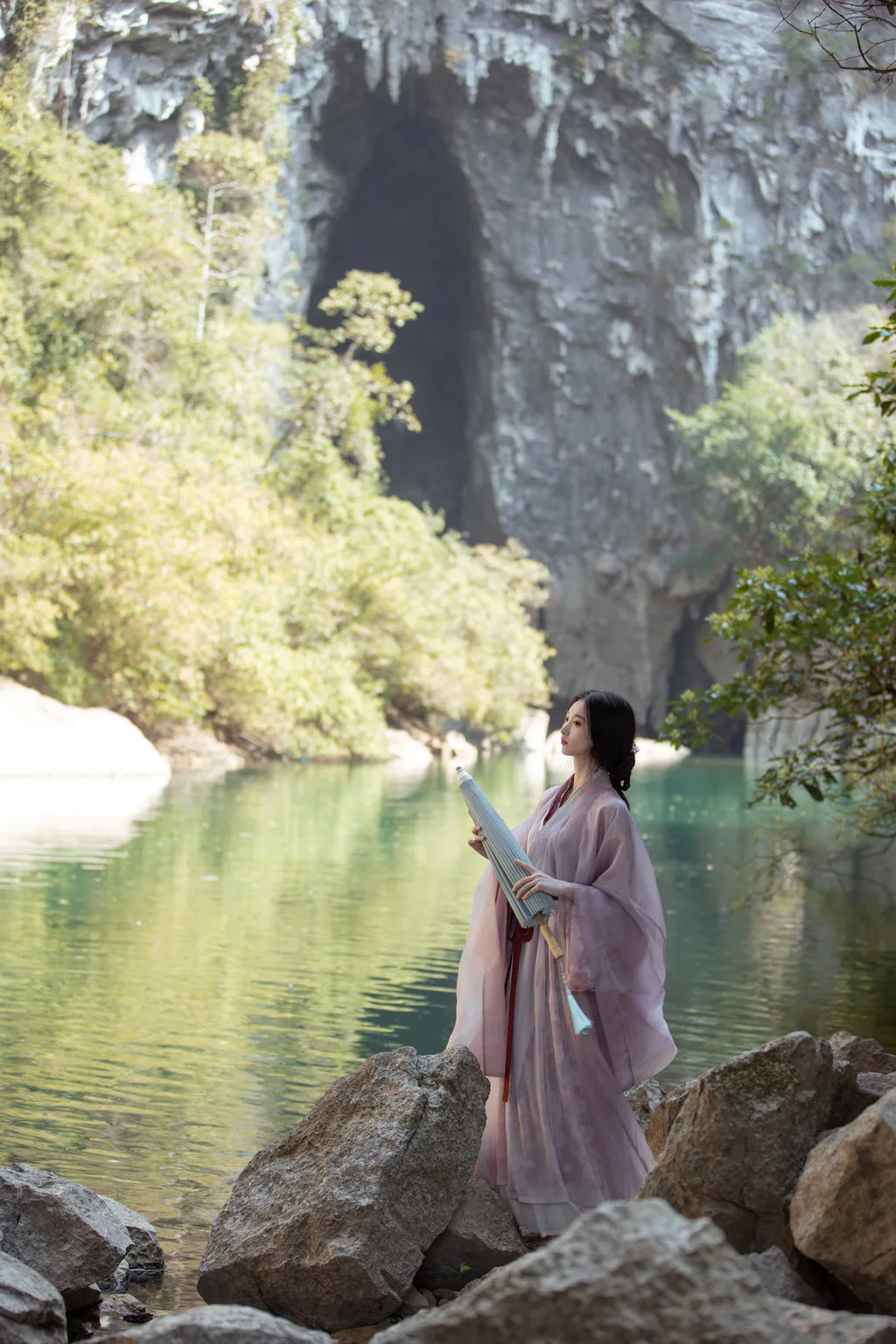 [YITUYU艺图语]2023.03.16 情知 阿moon[31+1P/330MB]