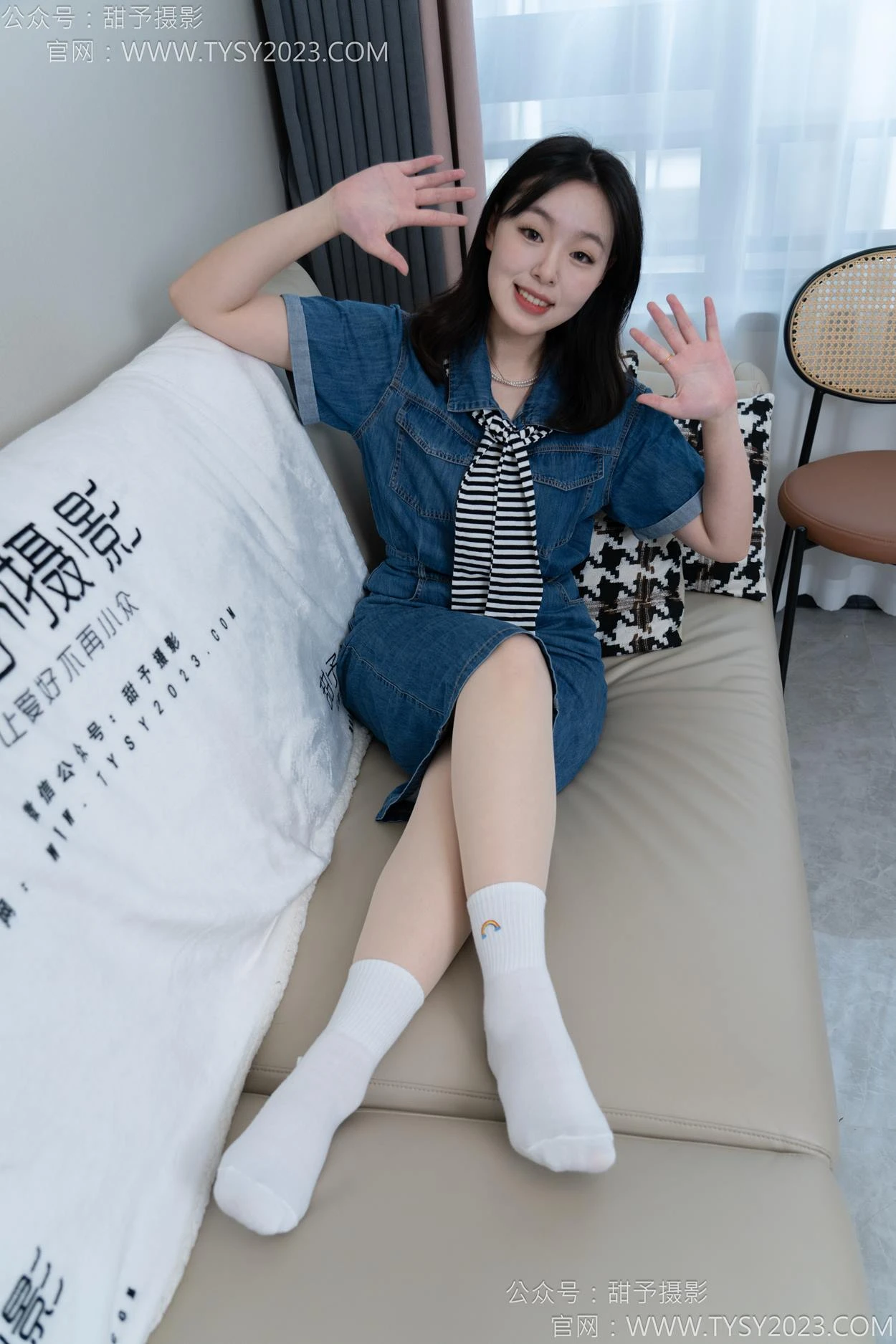 甜予摄影 NO.151 小葵-板鞋、白棉袜、薄肉丝[130P/2V/9.77GB]