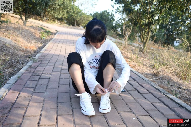 [只糖棉袜]NO.133 点点 没有一个冬天不可逾越[312P/1.15GB]