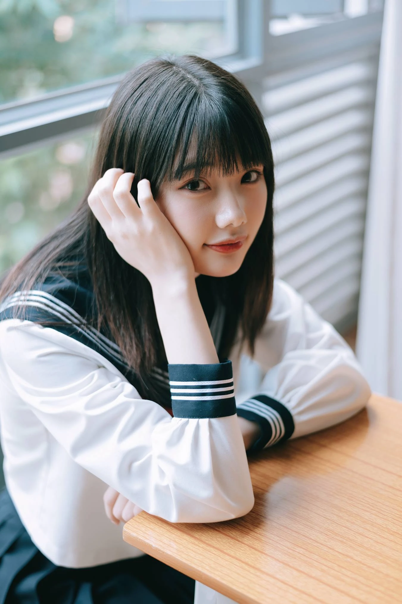 [YITUU艺图语] 2022.05.10 教室少女 玉禾 [20P/204MB]