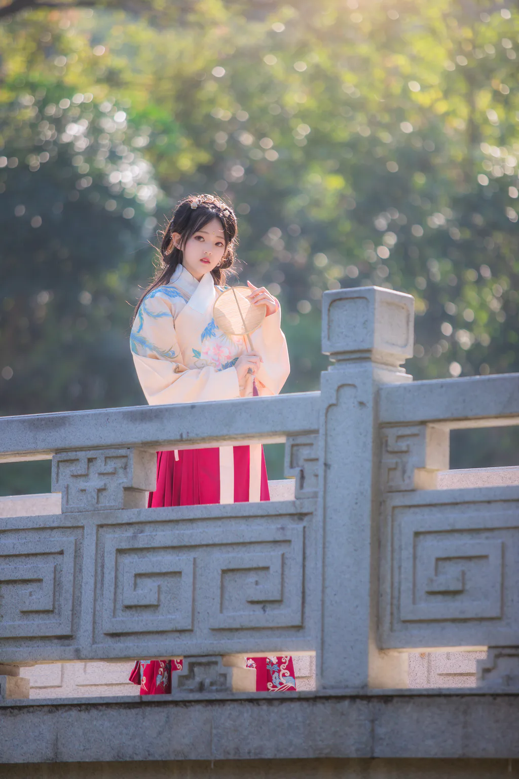 [YITUYU艺图语]2023.05.16 窈窕春色 发光唔[25+1P/300MB]