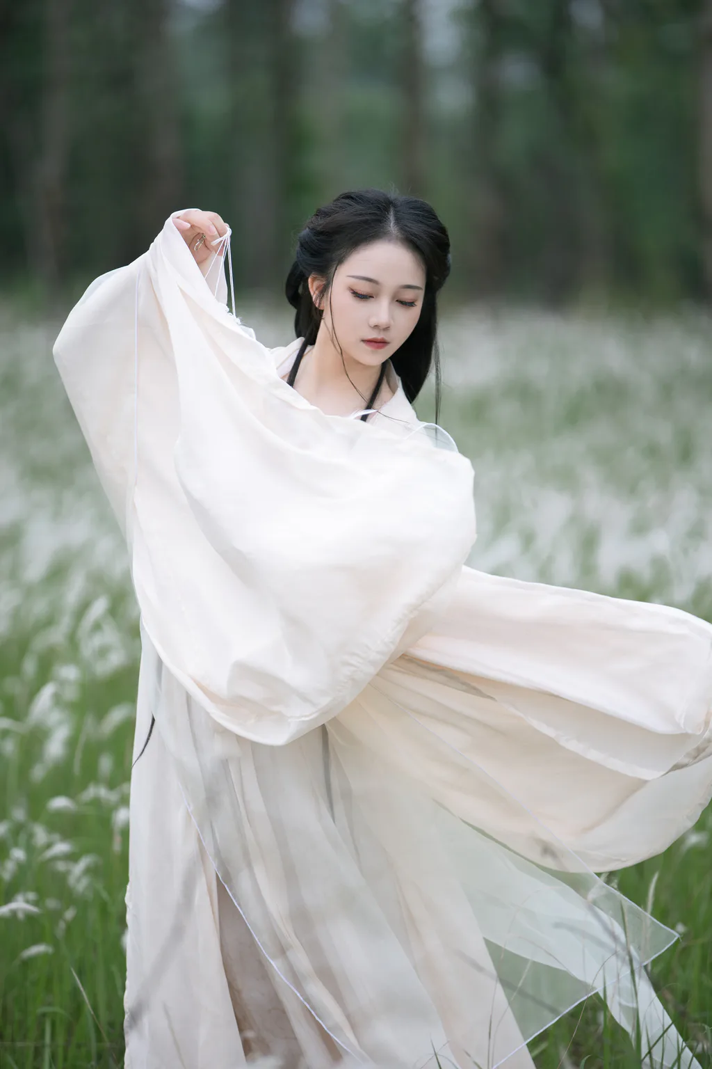 [YITUYU艺图语]2023.05.04 遇见春 秋哒哒–[31+1P/330MB]