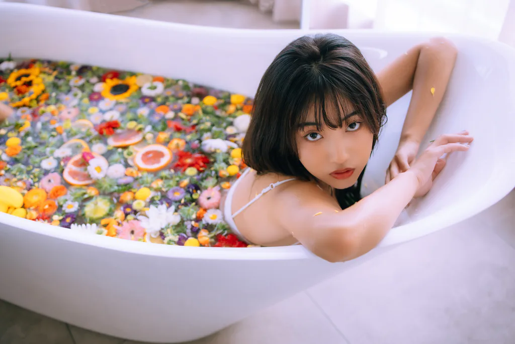 [YITUYU艺图语]2023.05.31 浴缸鲜花少女 文文[44+1P/419MB]