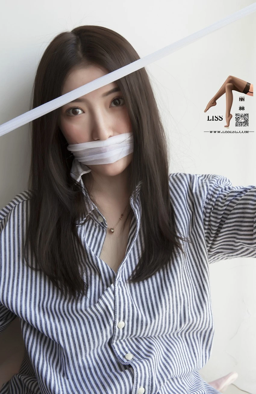 [LISS丽丝映像]NO.009 莎莎小姐 情蜜玉足 白蕾SI筒袜与超薄肉丝[91P/106M]