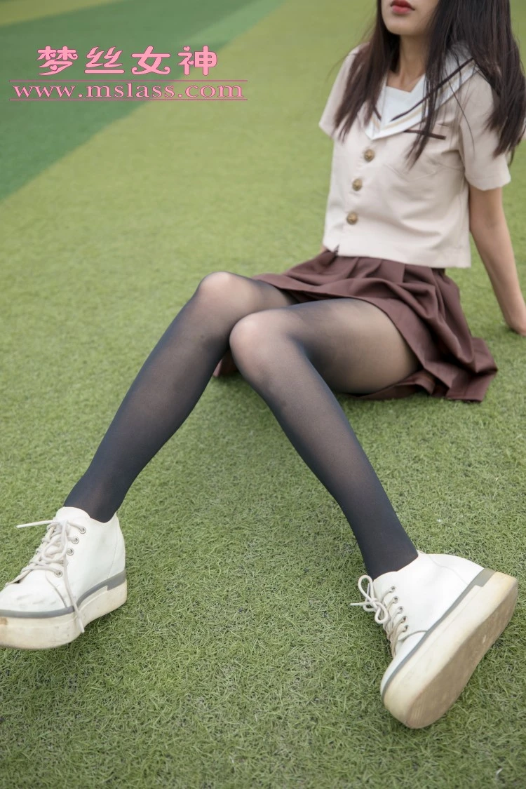 [MSLASS梦丝女神]2019.05.02 学苑的JK黑丝袜 雪馨 [79+1P/451M]